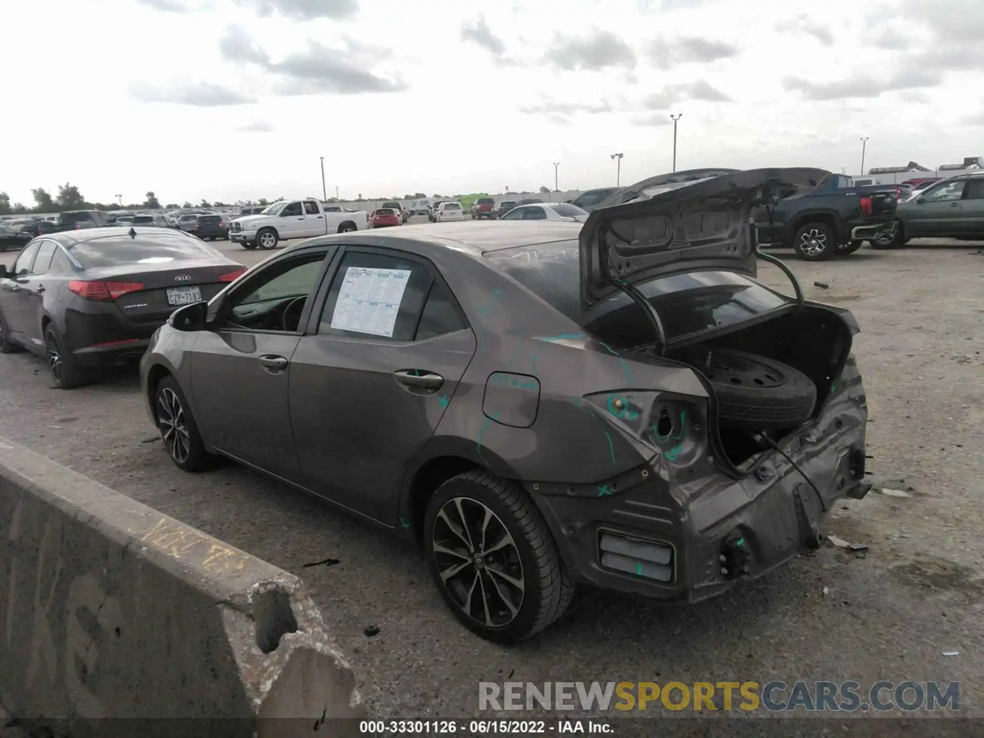 3 Photograph of a damaged car 5YFBURHE8KP891911 TOYOTA COROLLA 2019