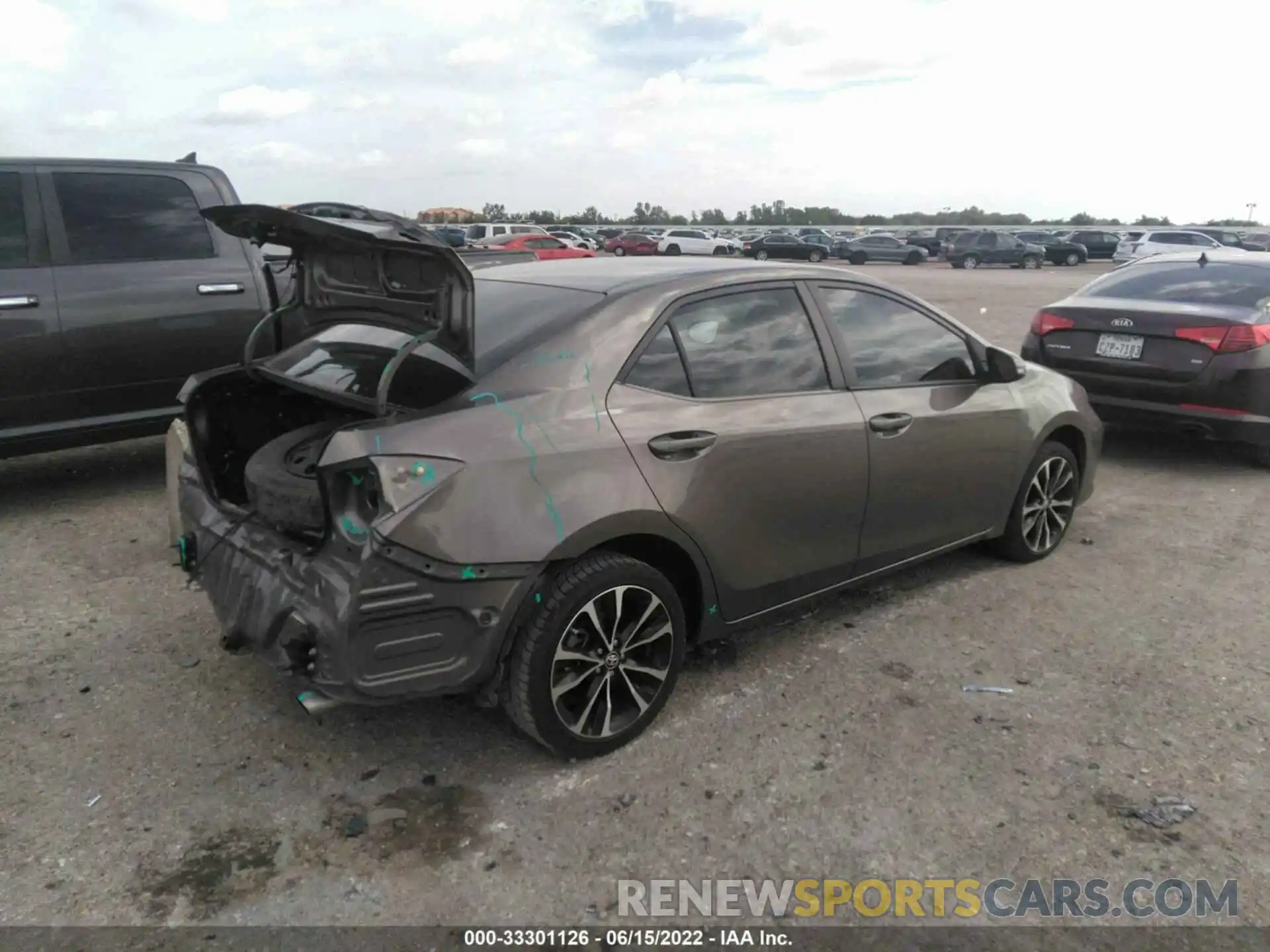 4 Photograph of a damaged car 5YFBURHE8KP891911 TOYOTA COROLLA 2019