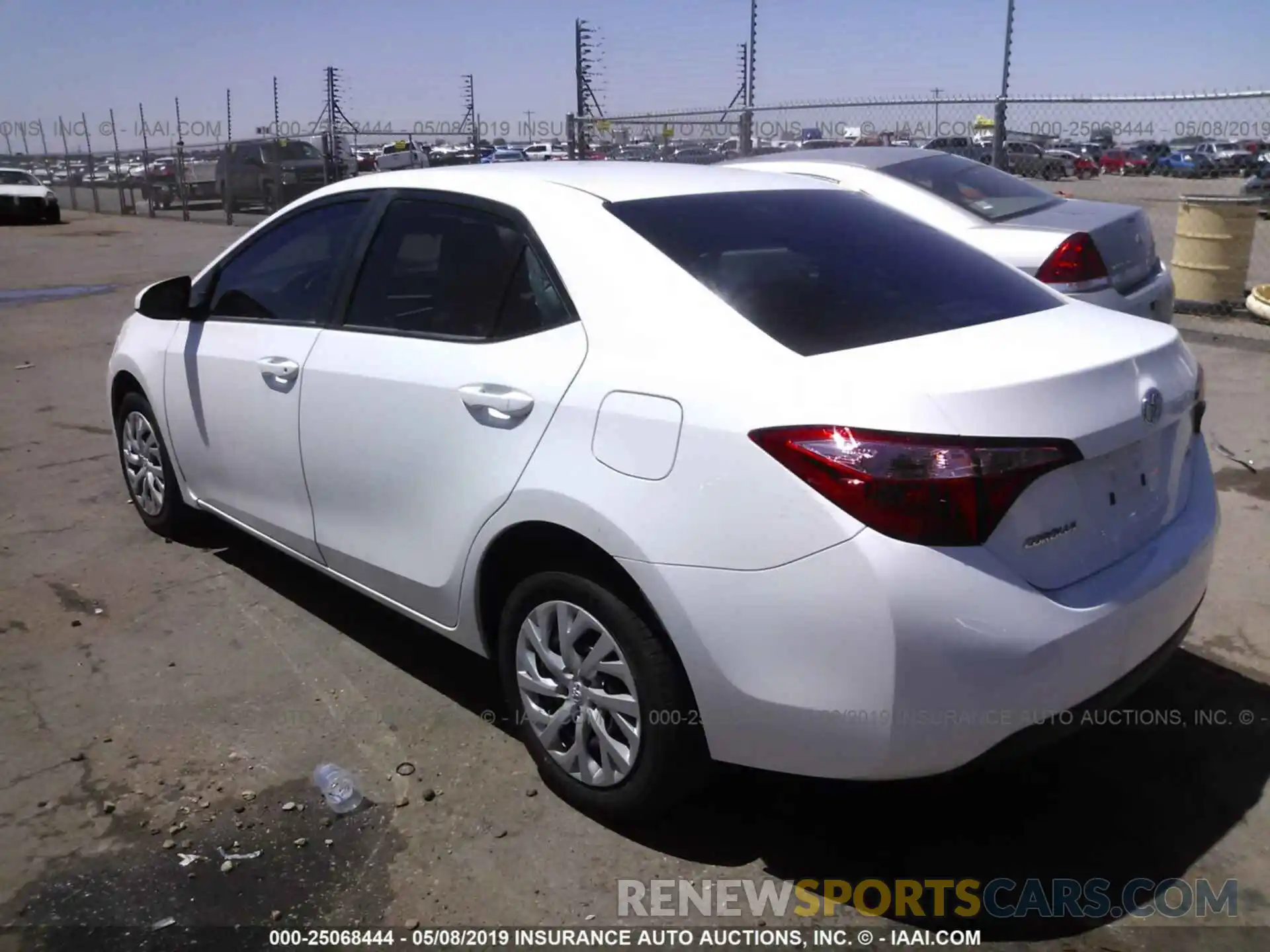 3 Photograph of a damaged car 5YFBURHE8KP892069 TOYOTA COROLLA 2019