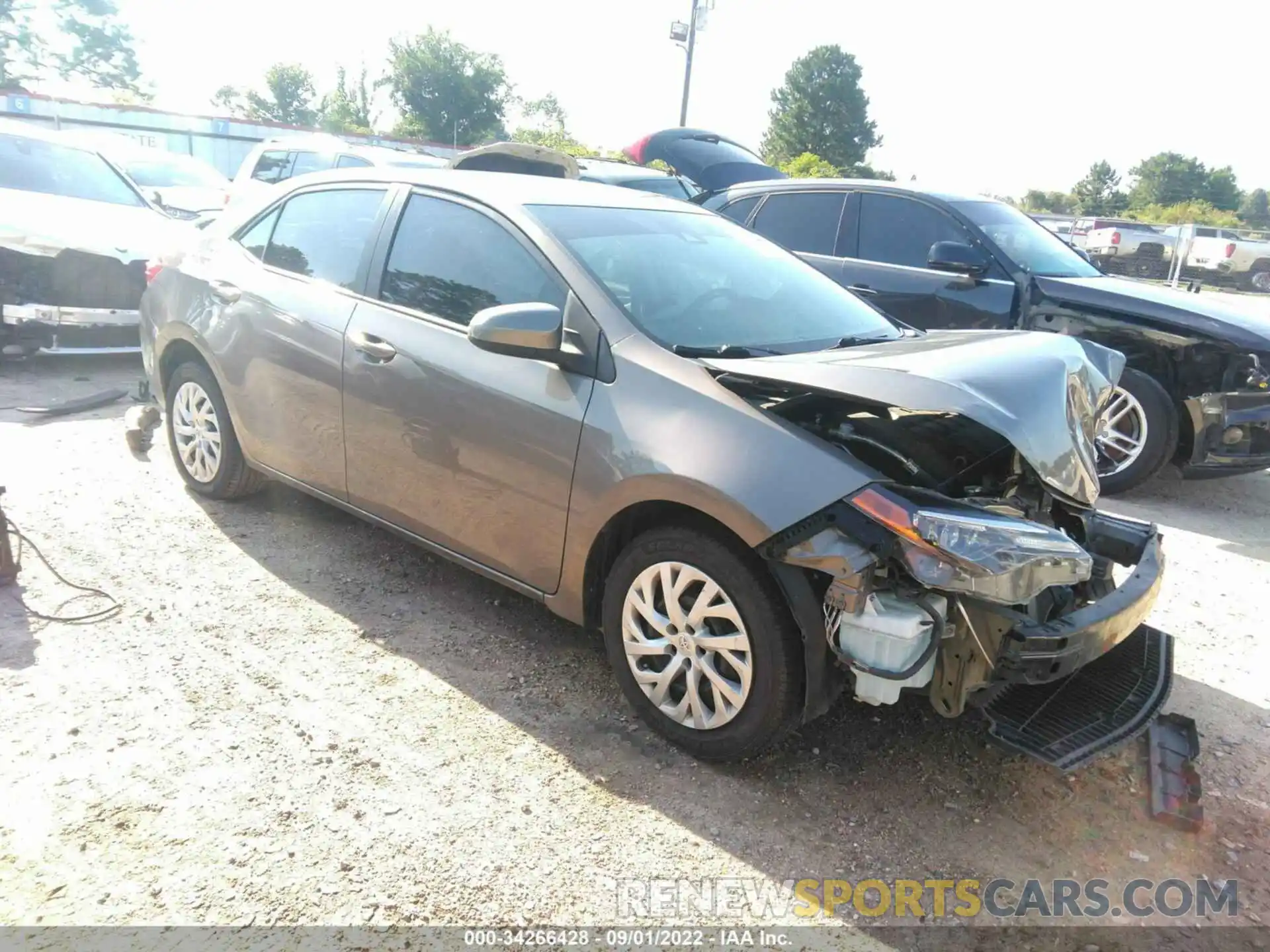 1 Photograph of a damaged car 5YFBURHE8KP895585 TOYOTA COROLLA 2019