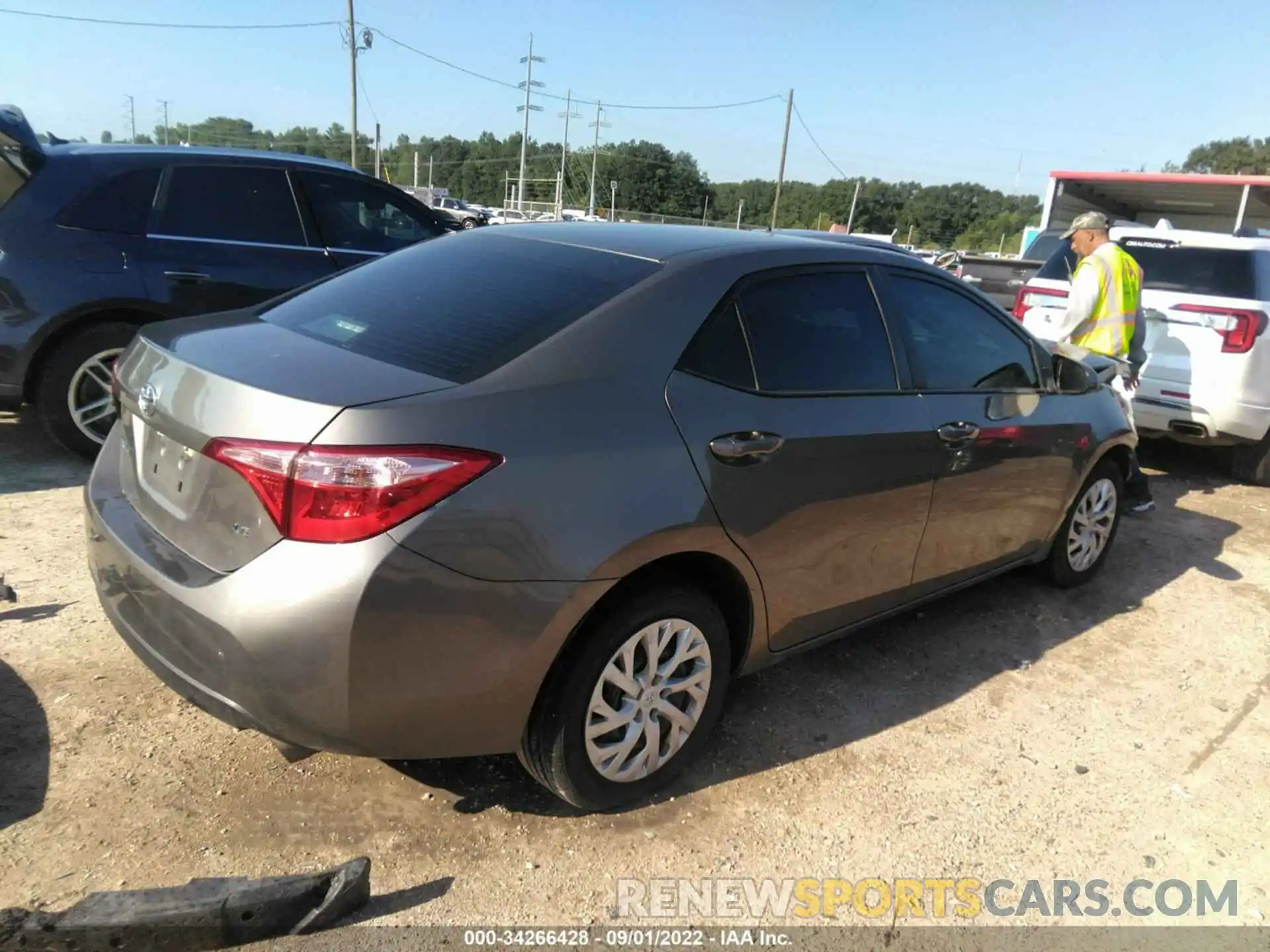 4 Photograph of a damaged car 5YFBURHE8KP895585 TOYOTA COROLLA 2019