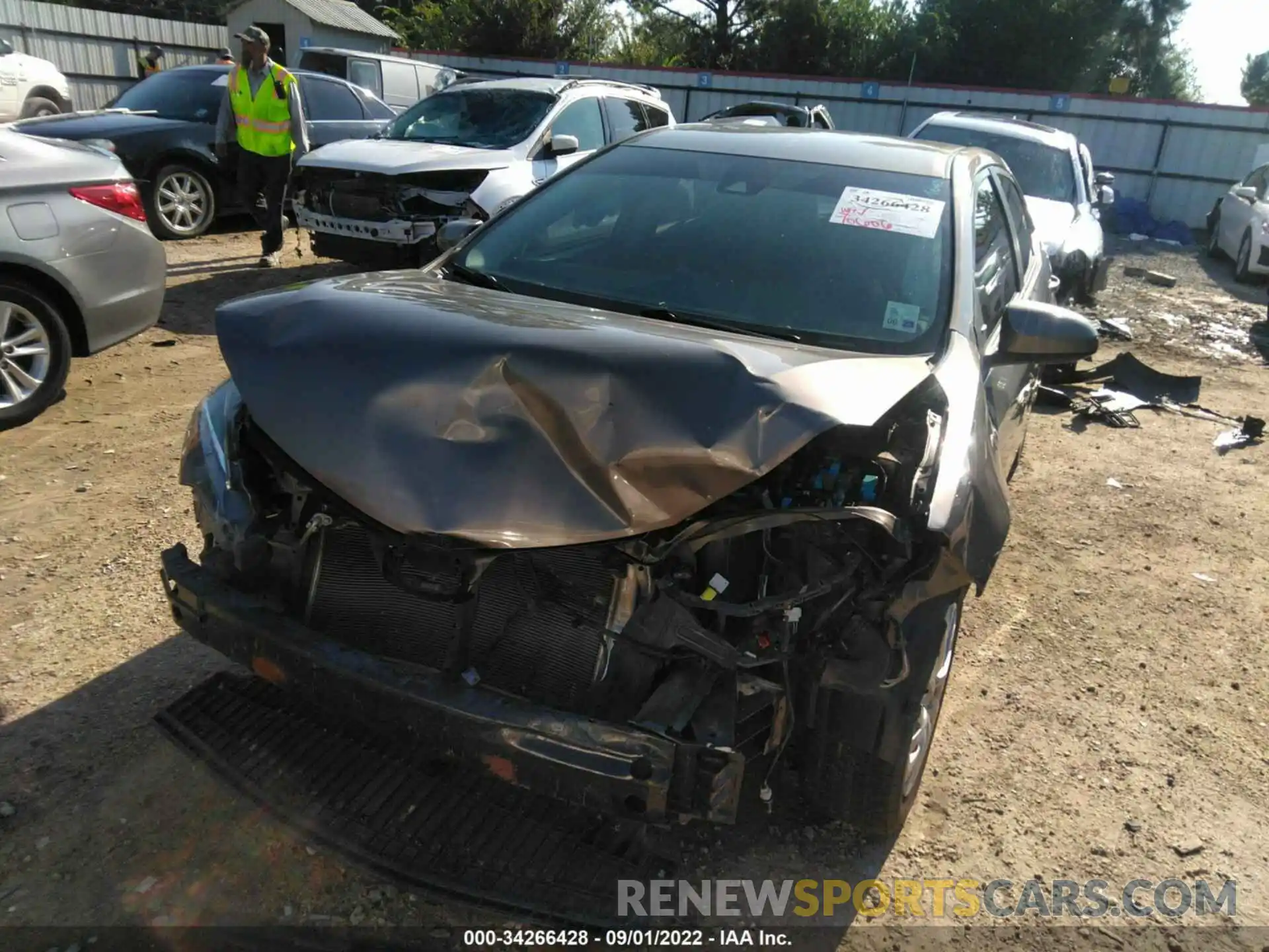 6 Photograph of a damaged car 5YFBURHE8KP895585 TOYOTA COROLLA 2019