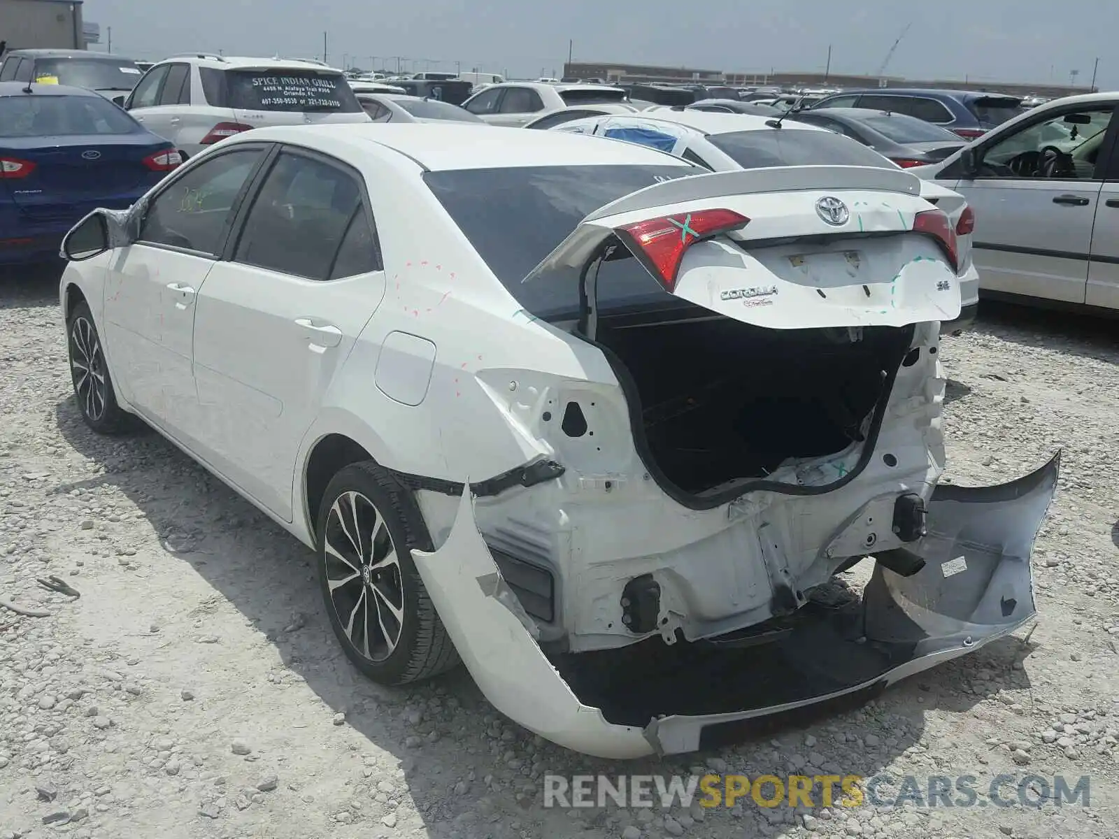 3 Photograph of a damaged car 5YFBURHE8KP895604 TOYOTA COROLLA 2019