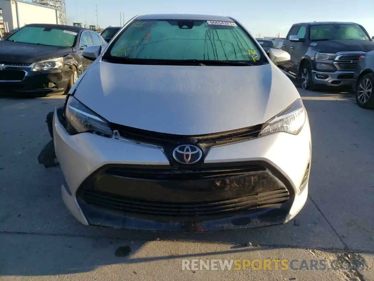 9 Photograph of a damaged car 5YFBURHE8KP899555 TOYOTA COROLLA 2019