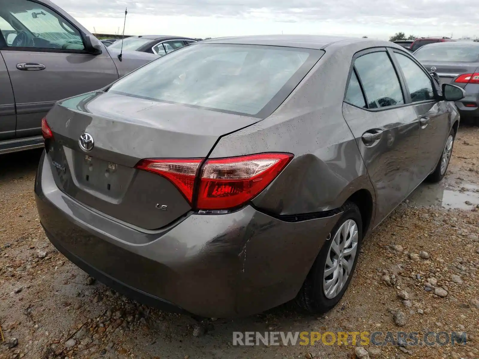 4 Photograph of a damaged car 5YFBURHE8KP900025 TOYOTA COROLLA 2019