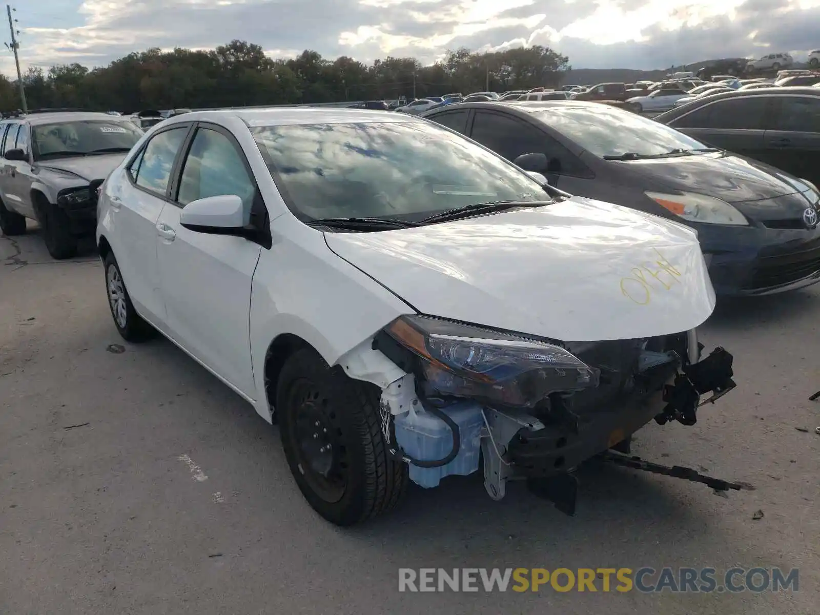 1 Photograph of a damaged car 5YFBURHE8KP900235 TOYOTA COROLLA 2019