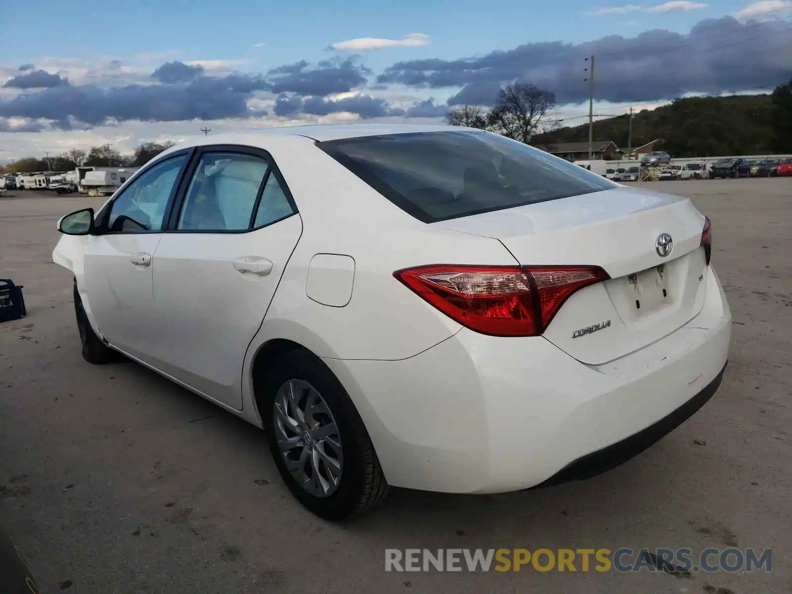 3 Photograph of a damaged car 5YFBURHE8KP900235 TOYOTA COROLLA 2019