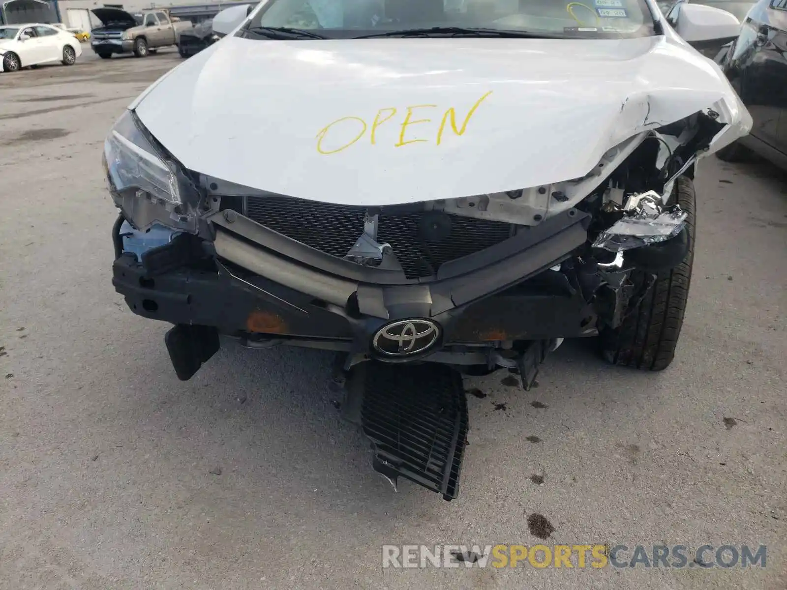 9 Photograph of a damaged car 5YFBURHE8KP900235 TOYOTA COROLLA 2019