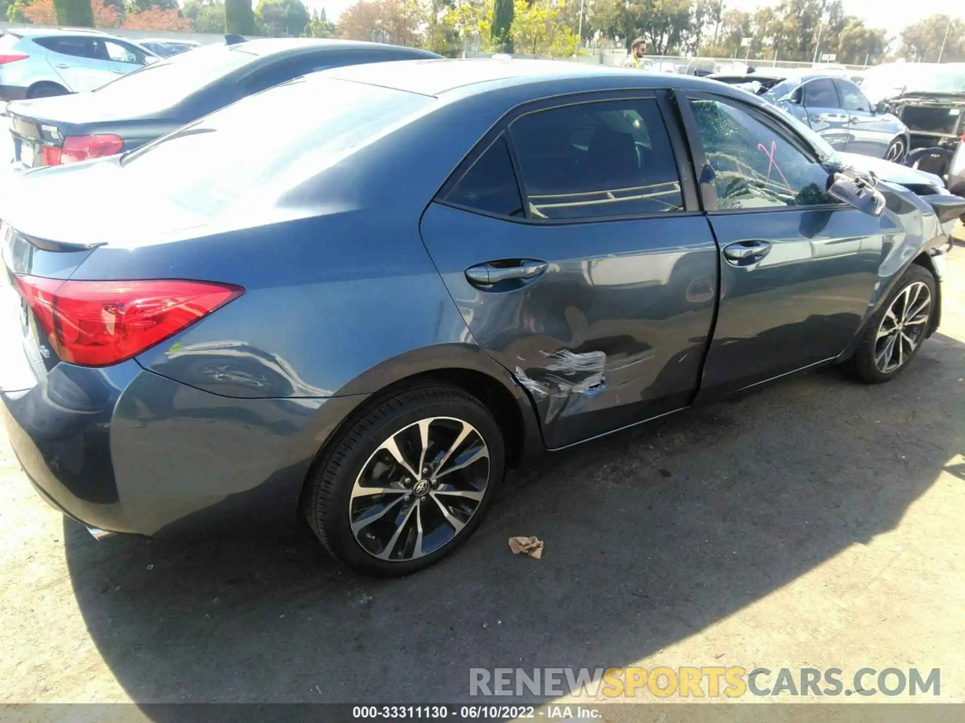 4 Photograph of a damaged car 5YFBURHE8KP900333 TOYOTA COROLLA 2019