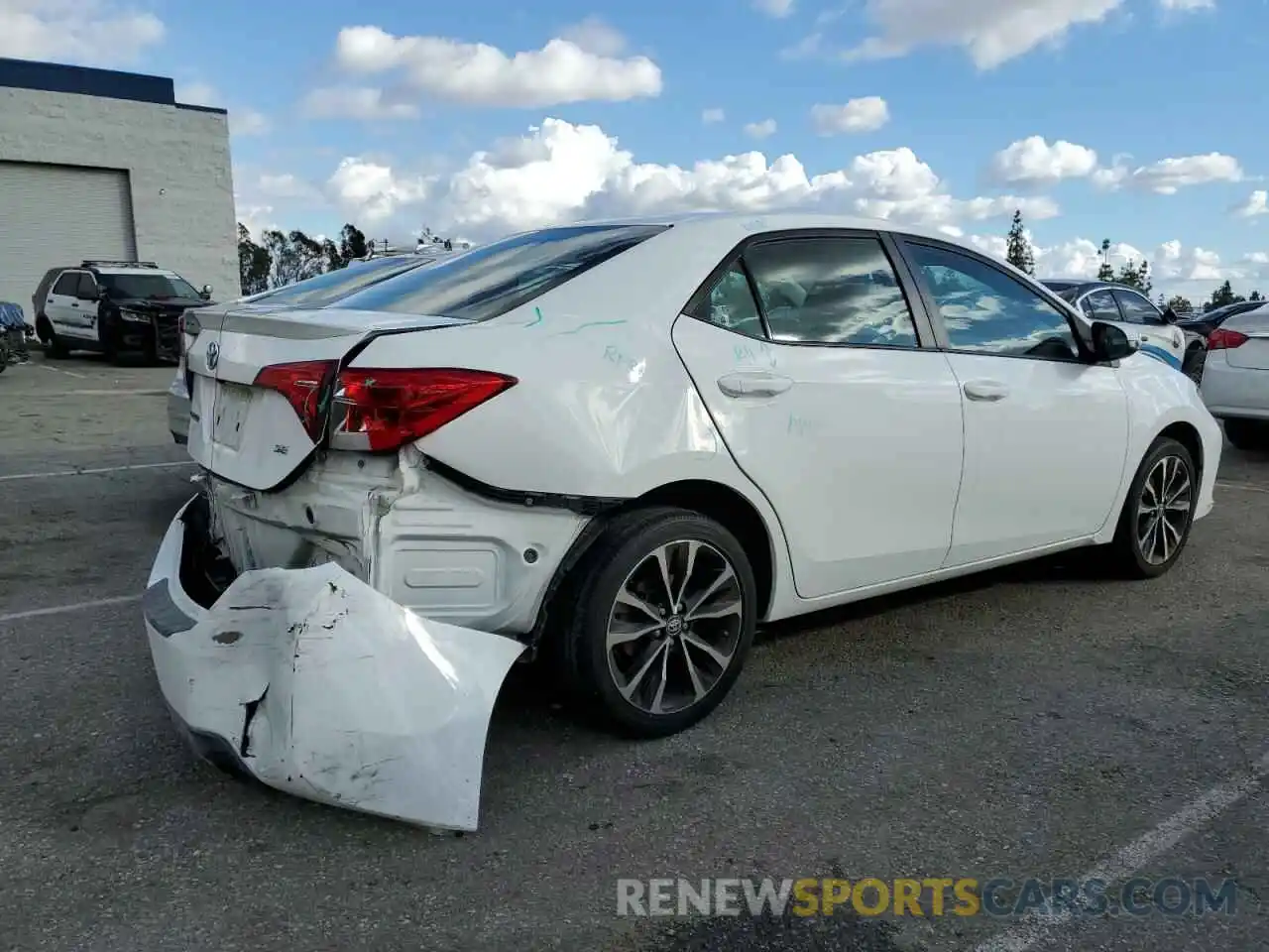 3 Photograph of a damaged car 5YFBURHE8KP900655 TOYOTA COROLLA 2019