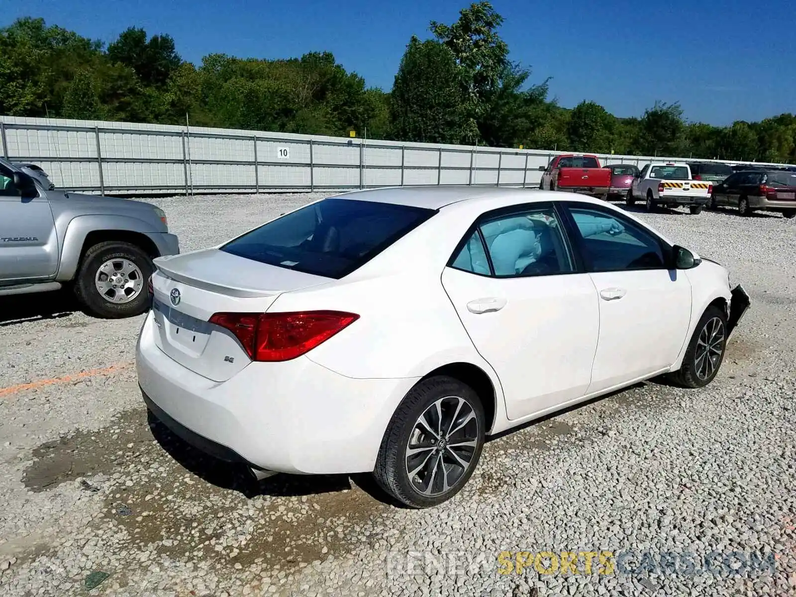 4 Photograph of a damaged car 5YFBURHE8KP900803 TOYOTA COROLLA 2019