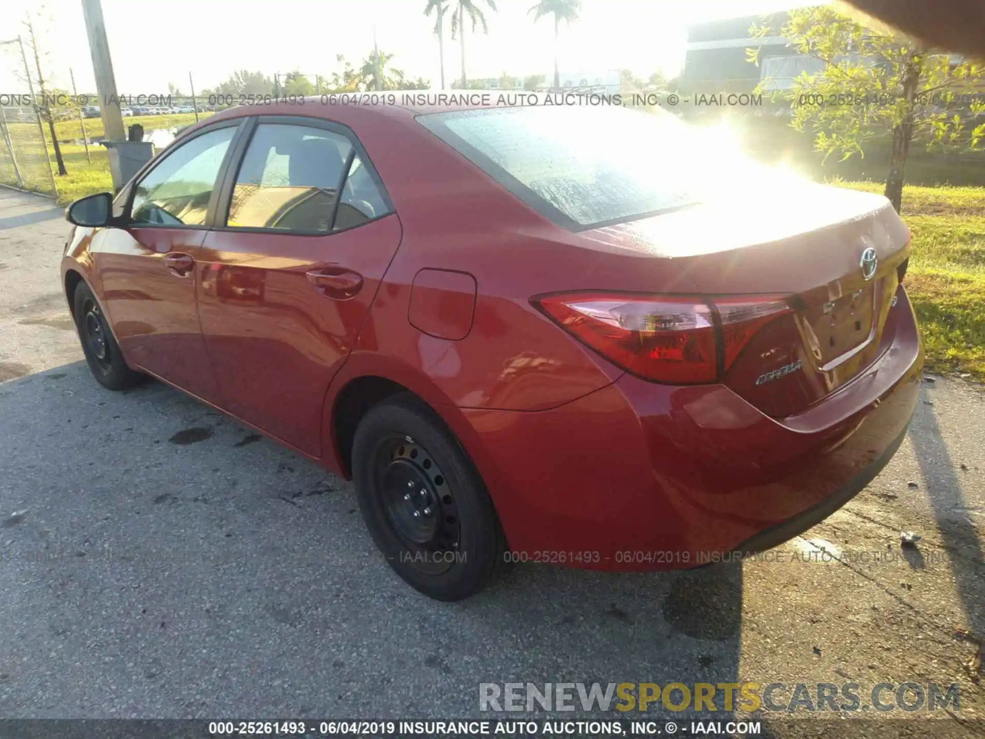 3 Photograph of a damaged car 5YFBURHE8KP901370 TOYOTA COROLLA 2019