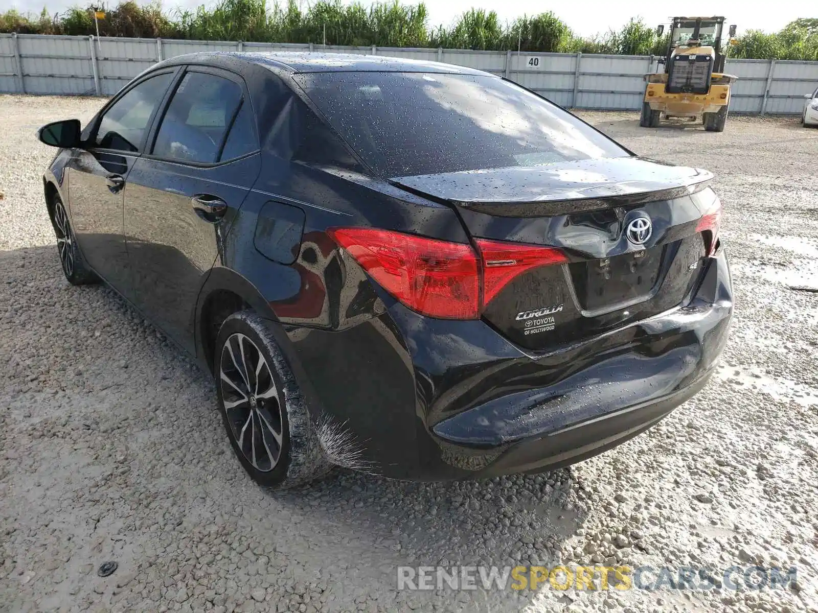 3 Photograph of a damaged car 5YFBURHE8KP901577 TOYOTA COROLLA 2019