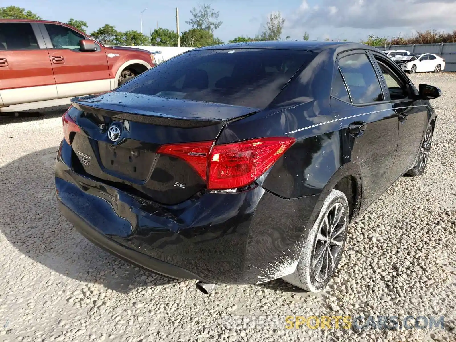 4 Photograph of a damaged car 5YFBURHE8KP901577 TOYOTA COROLLA 2019