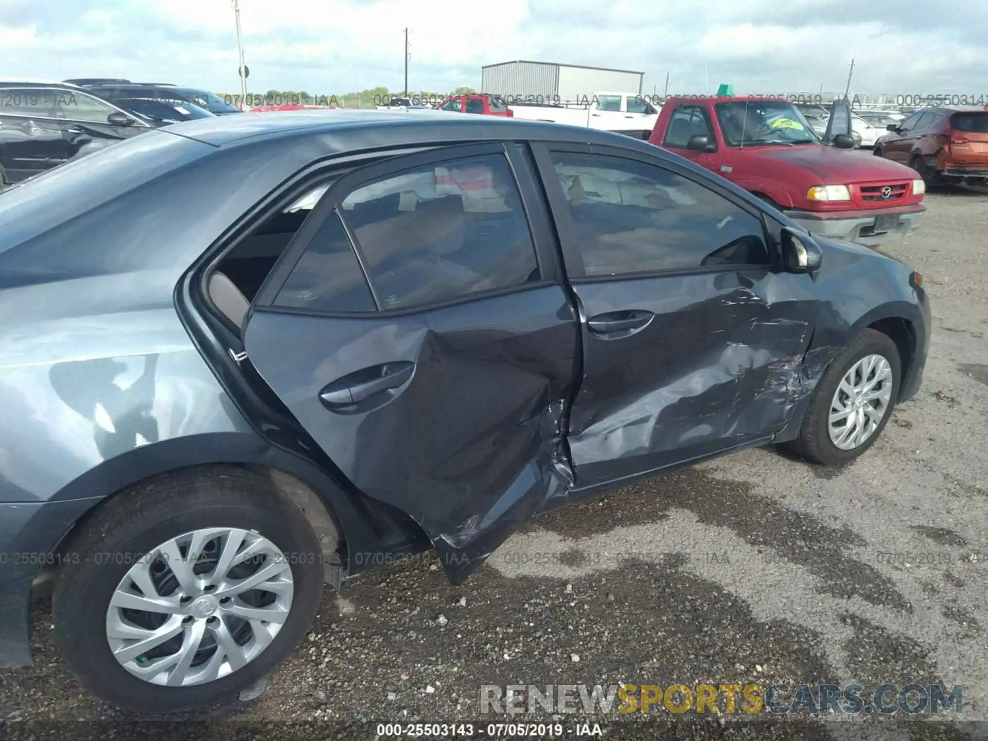 6 Photograph of a damaged car 5YFBURHE8KP902695 TOYOTA COROLLA 2019