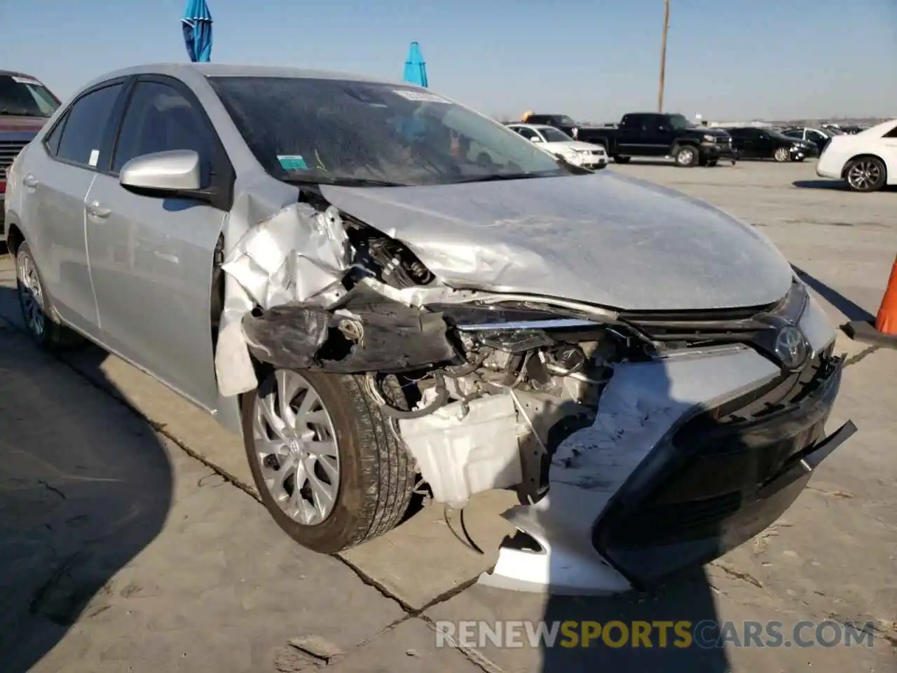 1 Photograph of a damaged car 5YFBURHE8KP902941 TOYOTA COROLLA 2019