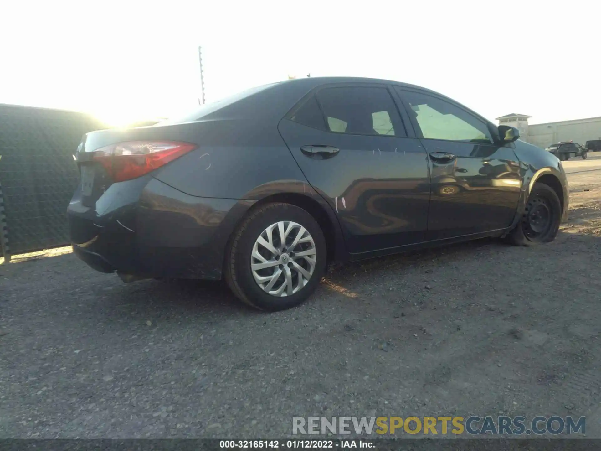 4 Photograph of a damaged car 5YFBURHE8KP904527 TOYOTA COROLLA 2019