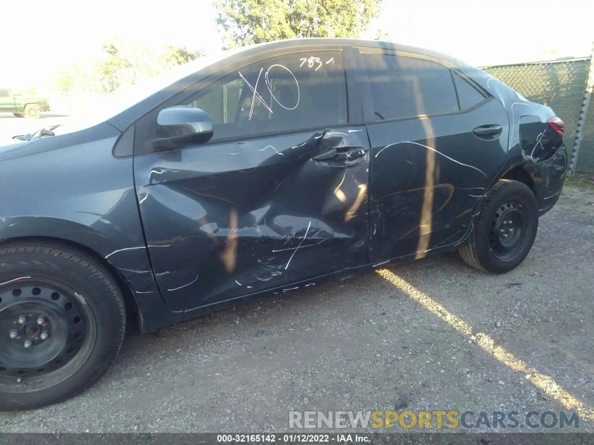 6 Photograph of a damaged car 5YFBURHE8KP904527 TOYOTA COROLLA 2019