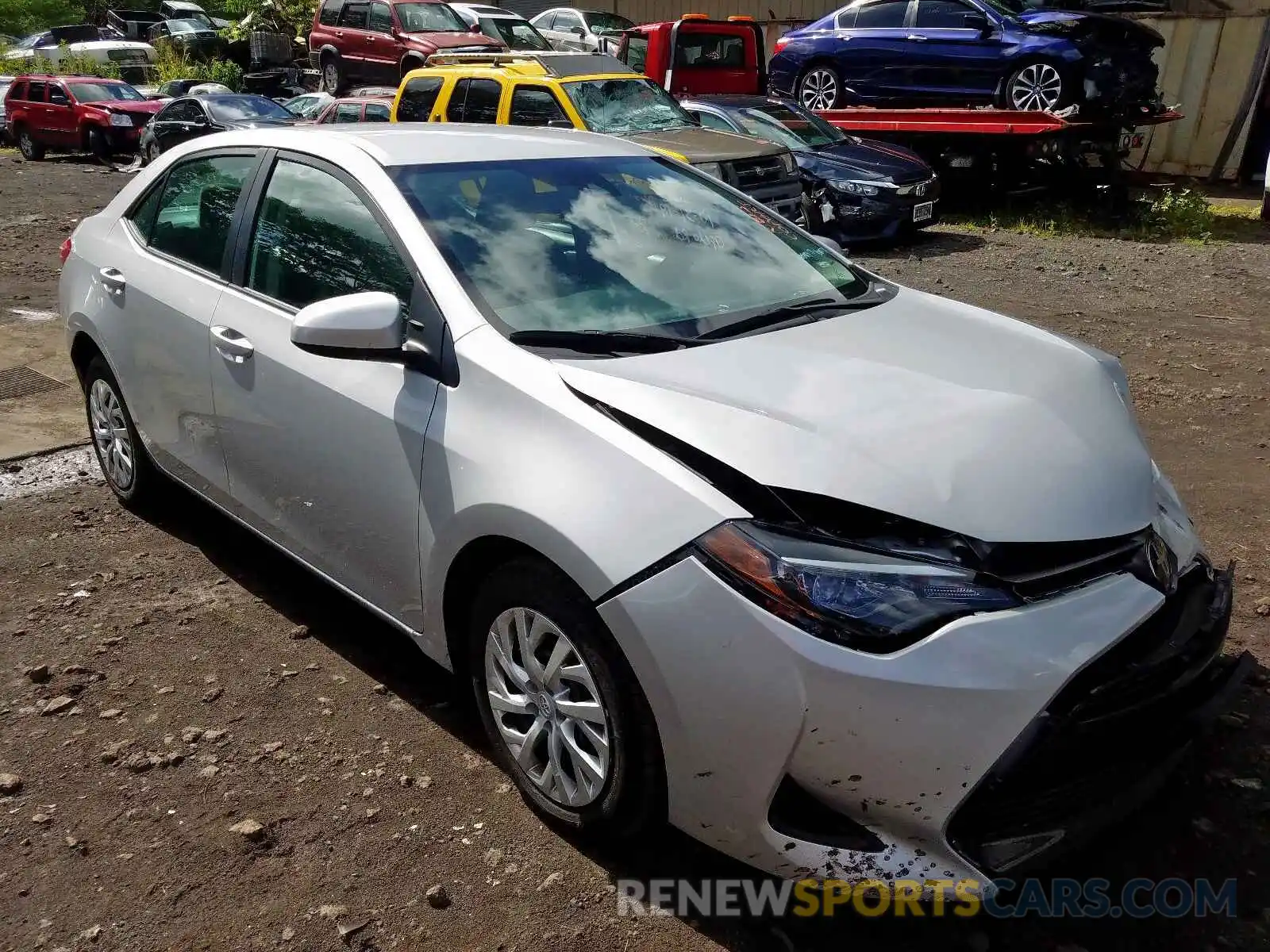 1 Photograph of a damaged car 5YFBURHE8KP905435 TOYOTA COROLLA 2019