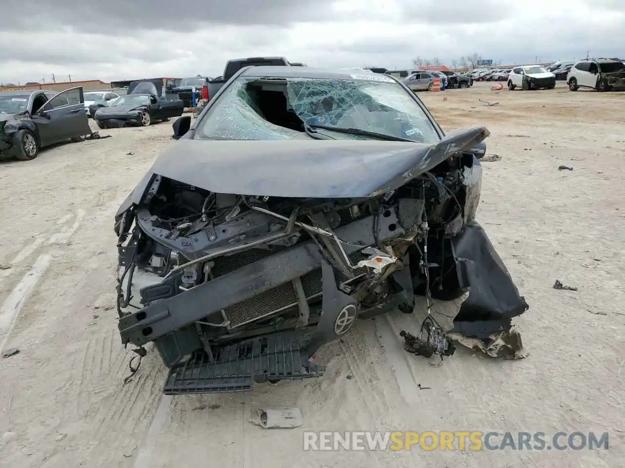 5 Photograph of a damaged car 5YFBURHE8KP905600 TOYOTA COROLLA 2019