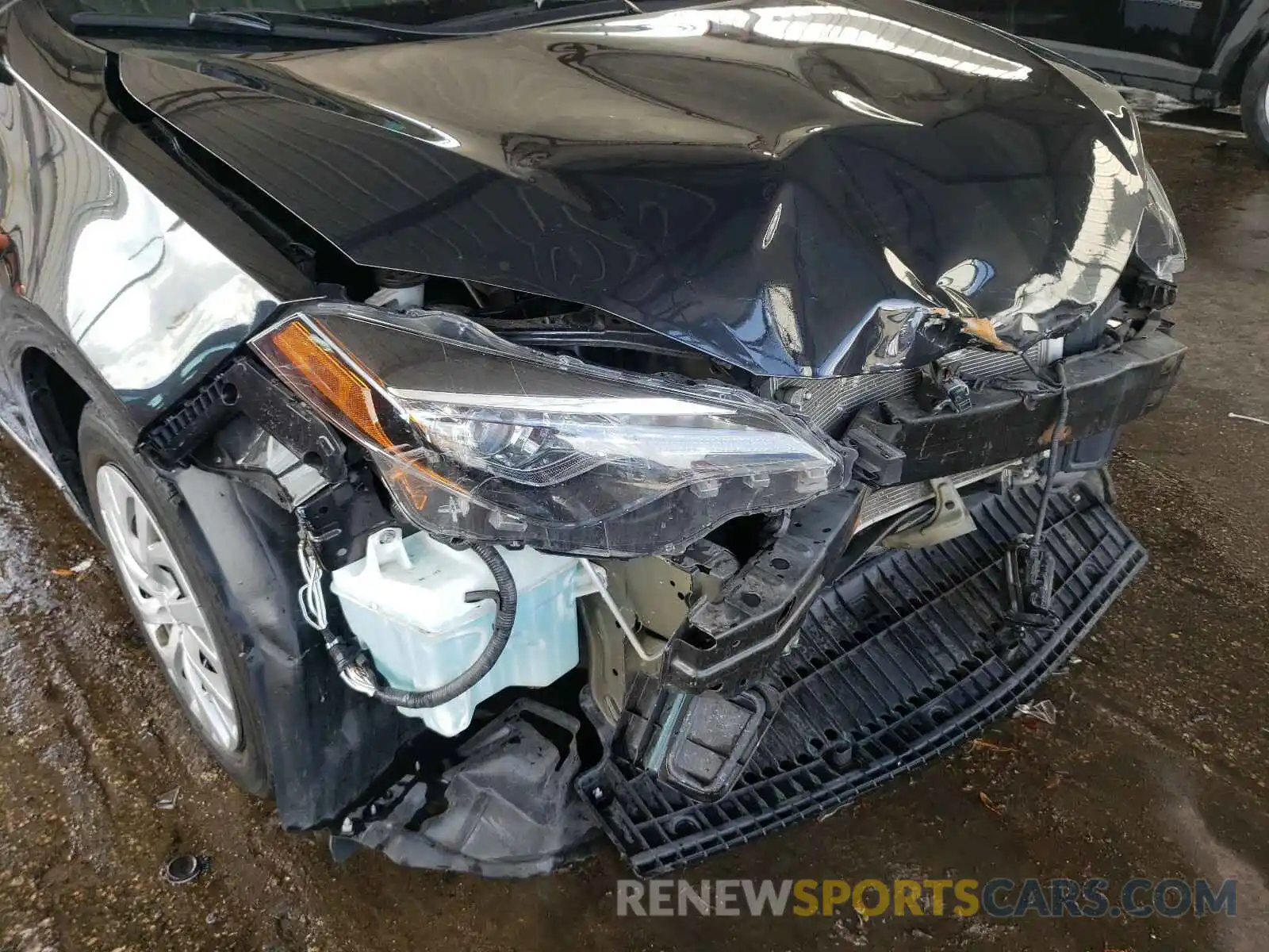 9 Photograph of a damaged car 5YFBURHE8KP907444 TOYOTA COROLLA 2019