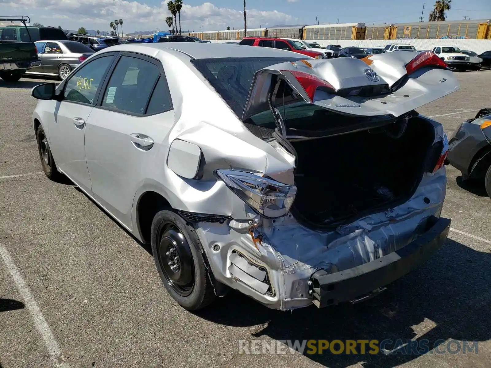 3 Photograph of a damaged car 5YFBURHE8KP907699 TOYOTA COROLLA 2019