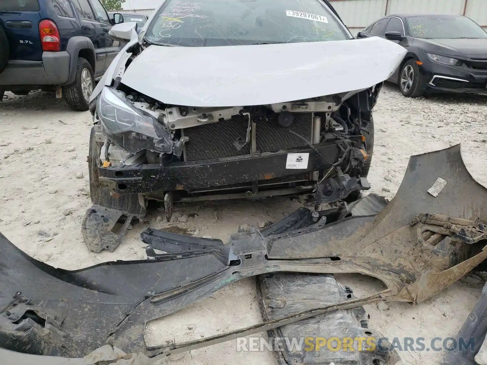 9 Фотография поврежденного автомобиля 5YFBURHE8KP907721 TOYOTA COROLLA 2019