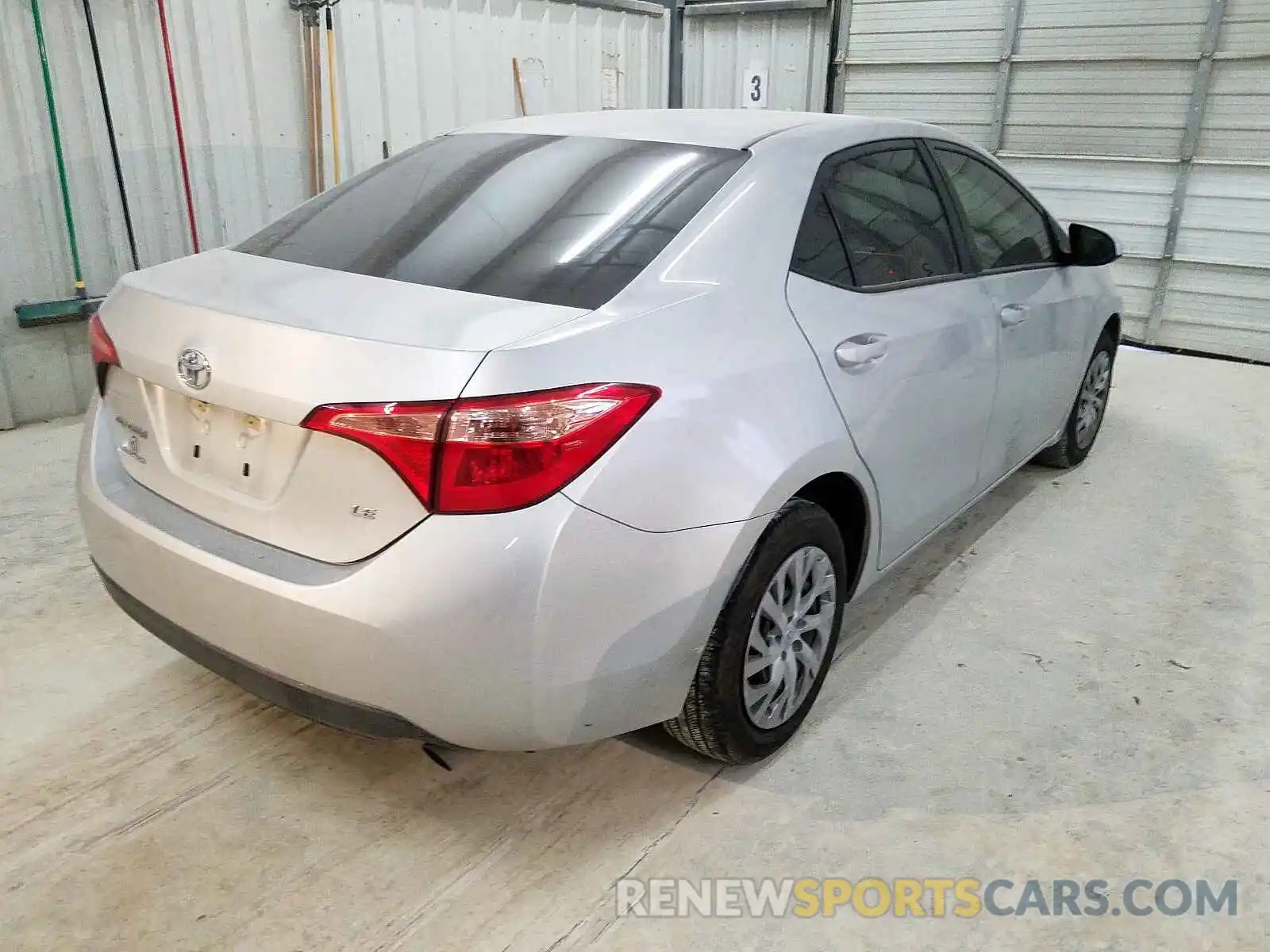 4 Фотография поврежденного автомобиля 5YFBURHE8KP908562 TOYOTA COROLLA 2019