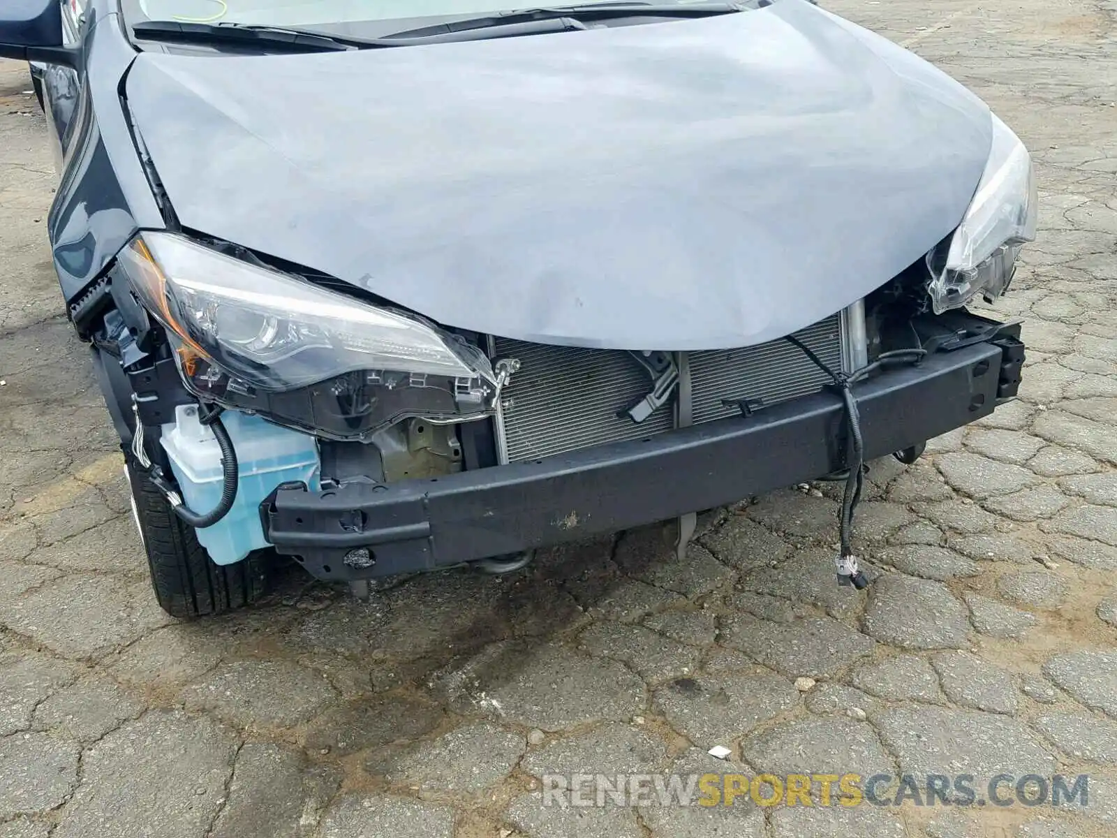 9 Photograph of a damaged car 5YFBURHE8KP909159 TOYOTA COROLLA 2019