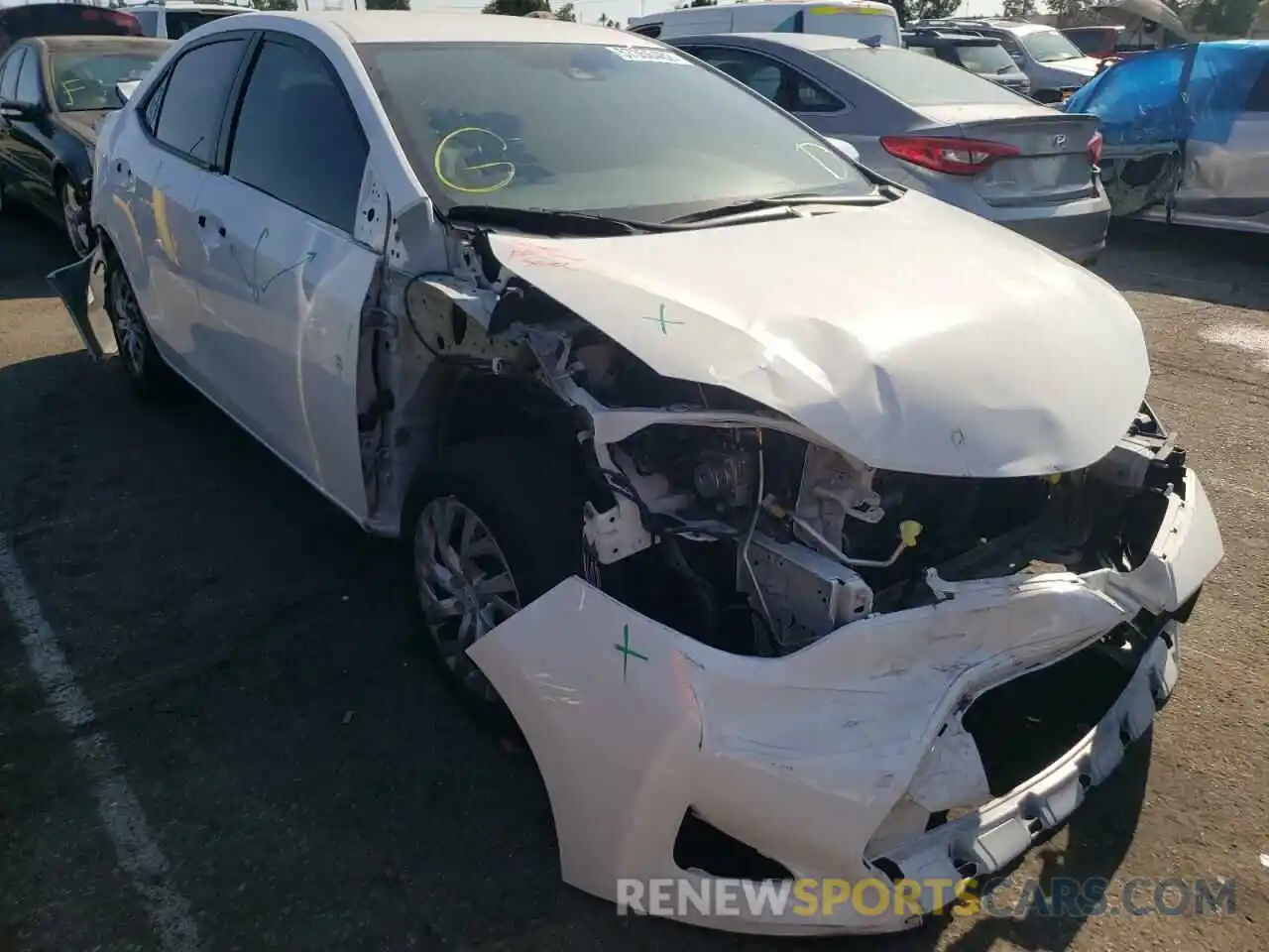 1 Photograph of a damaged car 5YFBURHE8KP909162 TOYOTA COROLLA 2019