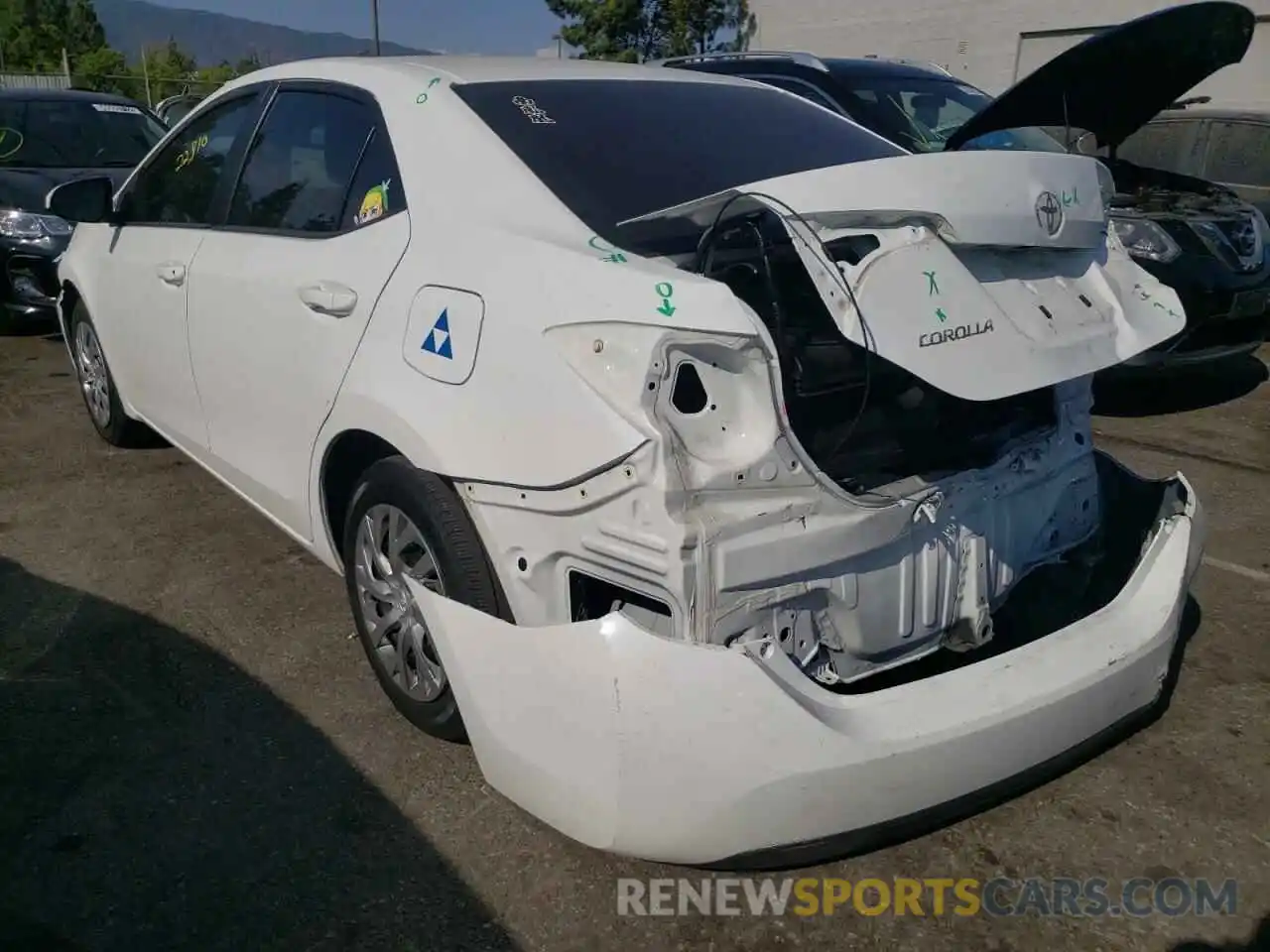 3 Photograph of a damaged car 5YFBURHE8KP909162 TOYOTA COROLLA 2019