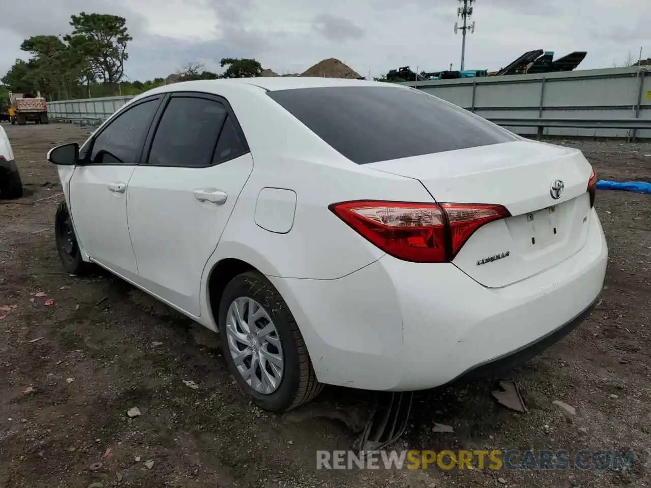 3 Photograph of a damaged car 5YFBURHE8KP909968 TOYOTA COROLLA 2019