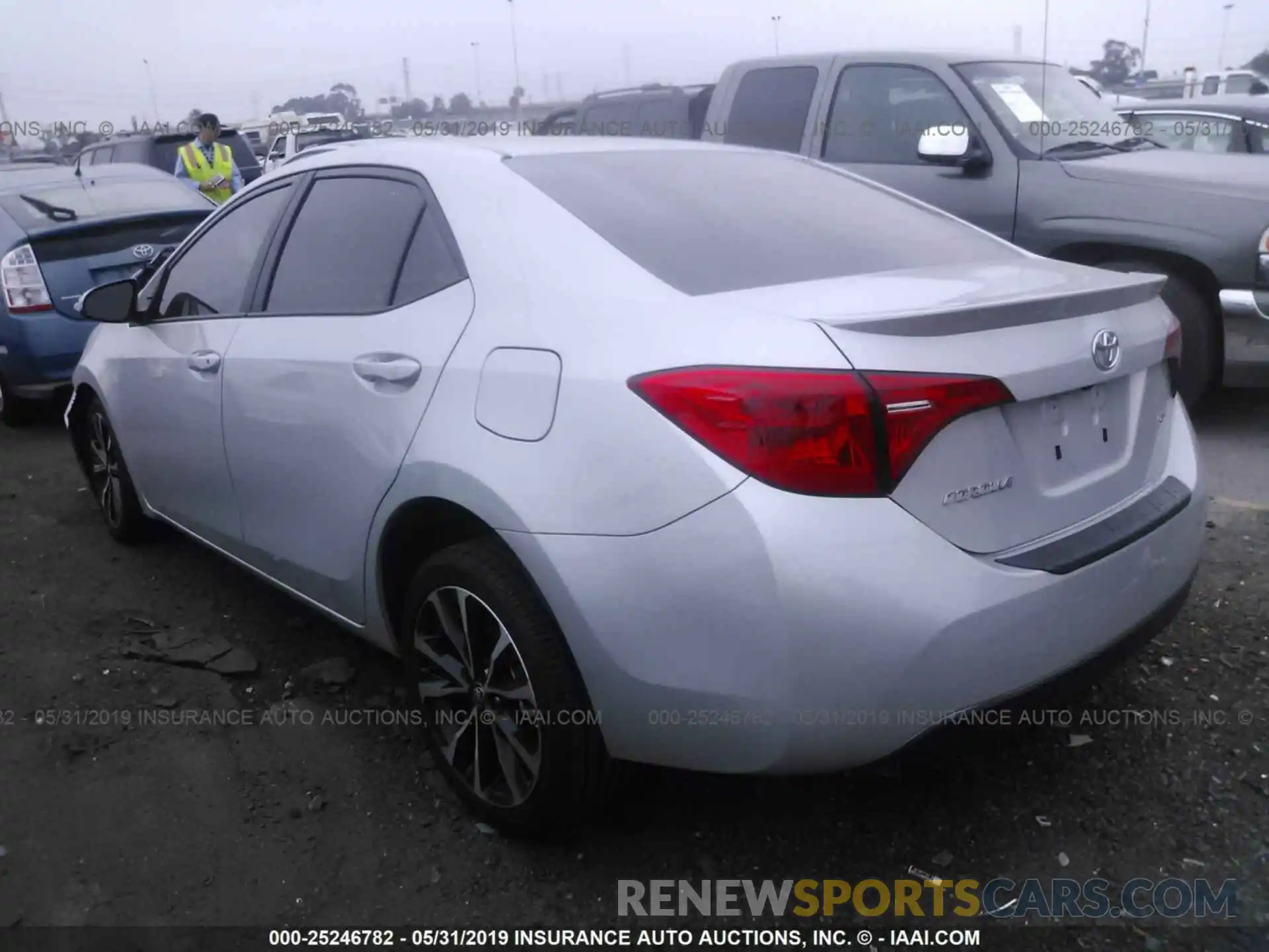 3 Photograph of a damaged car 5YFBURHE8KP910215 TOYOTA COROLLA 2019