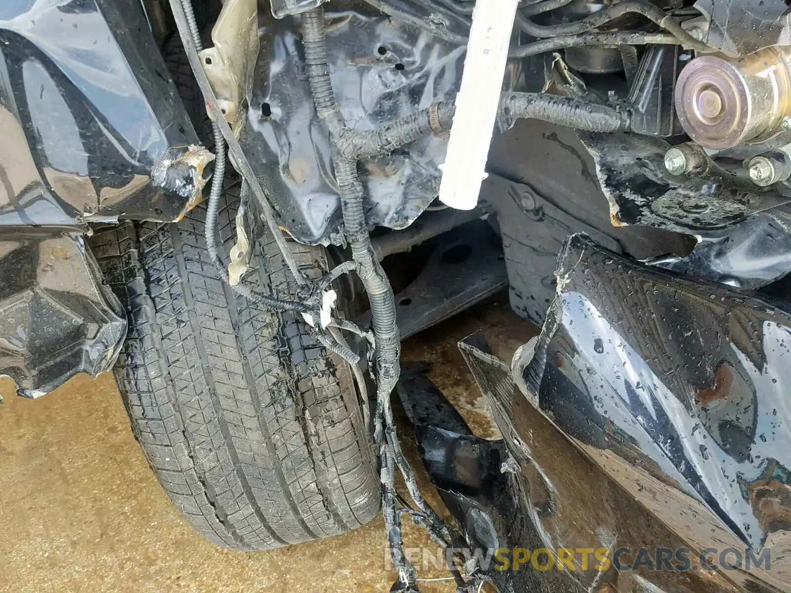 9 Photograph of a damaged car 5YFBURHE8KP910487 TOYOTA COROLLA 2019