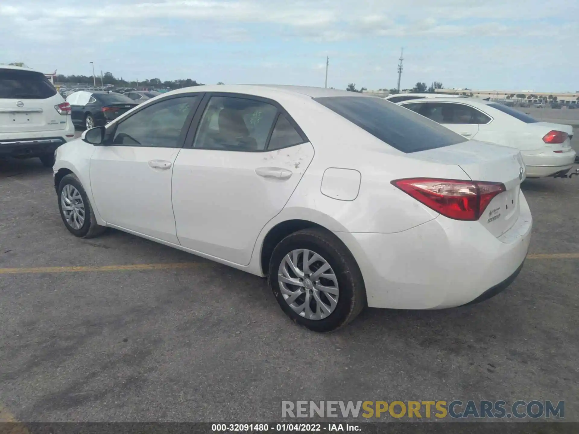 3 Photograph of a damaged car 5YFBURHE8KP911302 TOYOTA COROLLA 2019