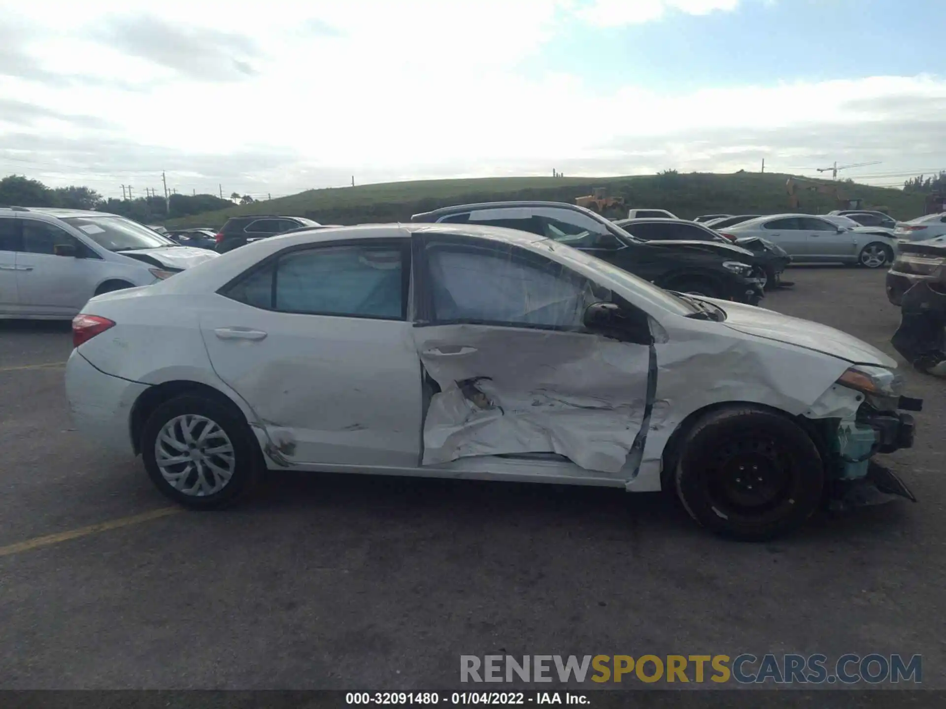 6 Photograph of a damaged car 5YFBURHE8KP911302 TOYOTA COROLLA 2019