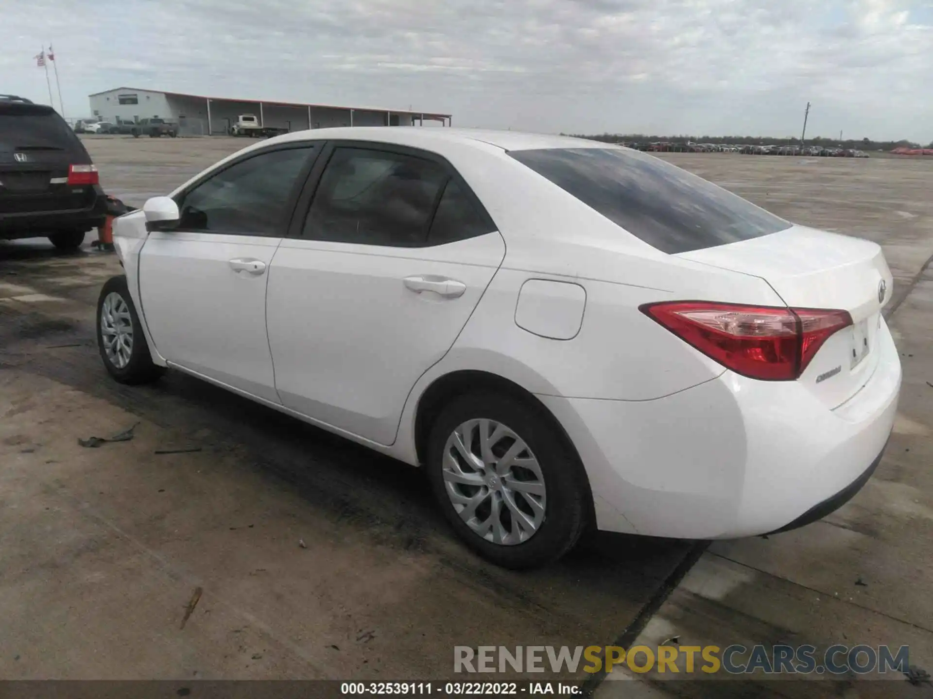 3 Photograph of a damaged car 5YFBURHE8KP912143 TOYOTA COROLLA 2019