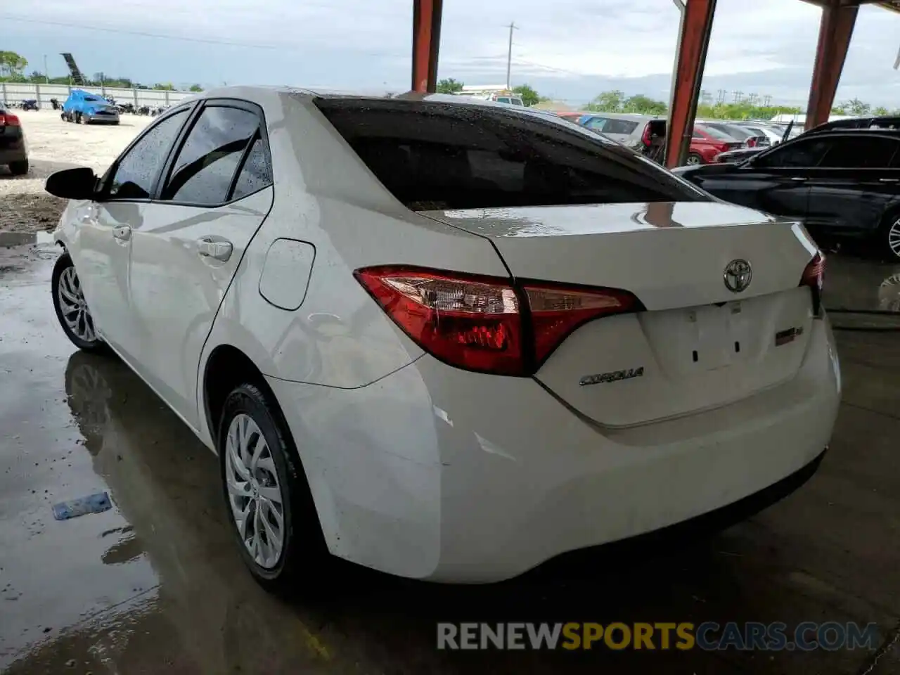 3 Photograph of a damaged car 5YFBURHE8KP913082 TOYOTA COROLLA 2019