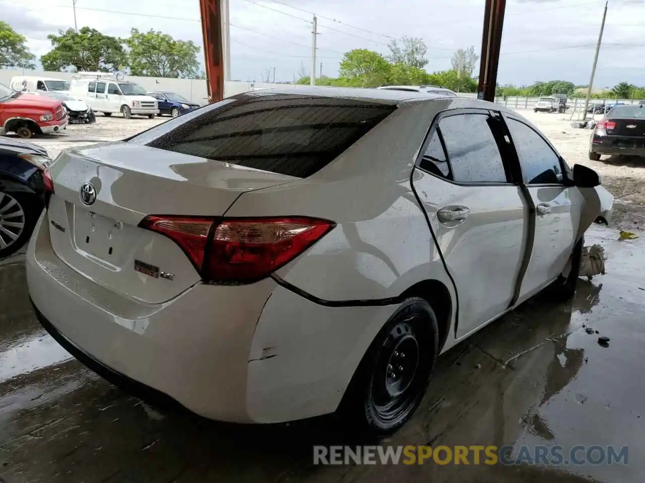 4 Photograph of a damaged car 5YFBURHE8KP913082 TOYOTA COROLLA 2019