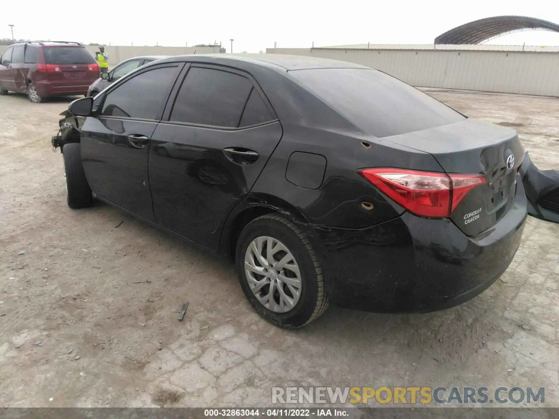 3 Photograph of a damaged car 5YFBURHE8KP913857 TOYOTA COROLLA 2019