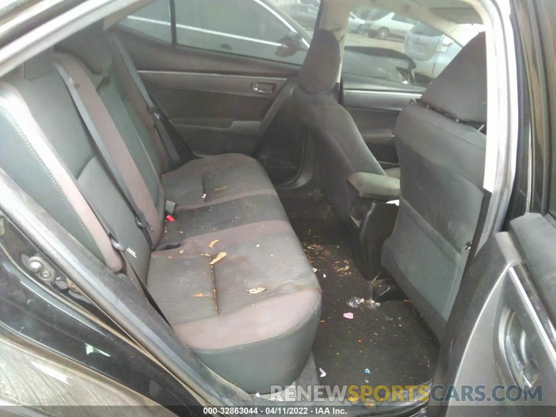 8 Photograph of a damaged car 5YFBURHE8KP913857 TOYOTA COROLLA 2019