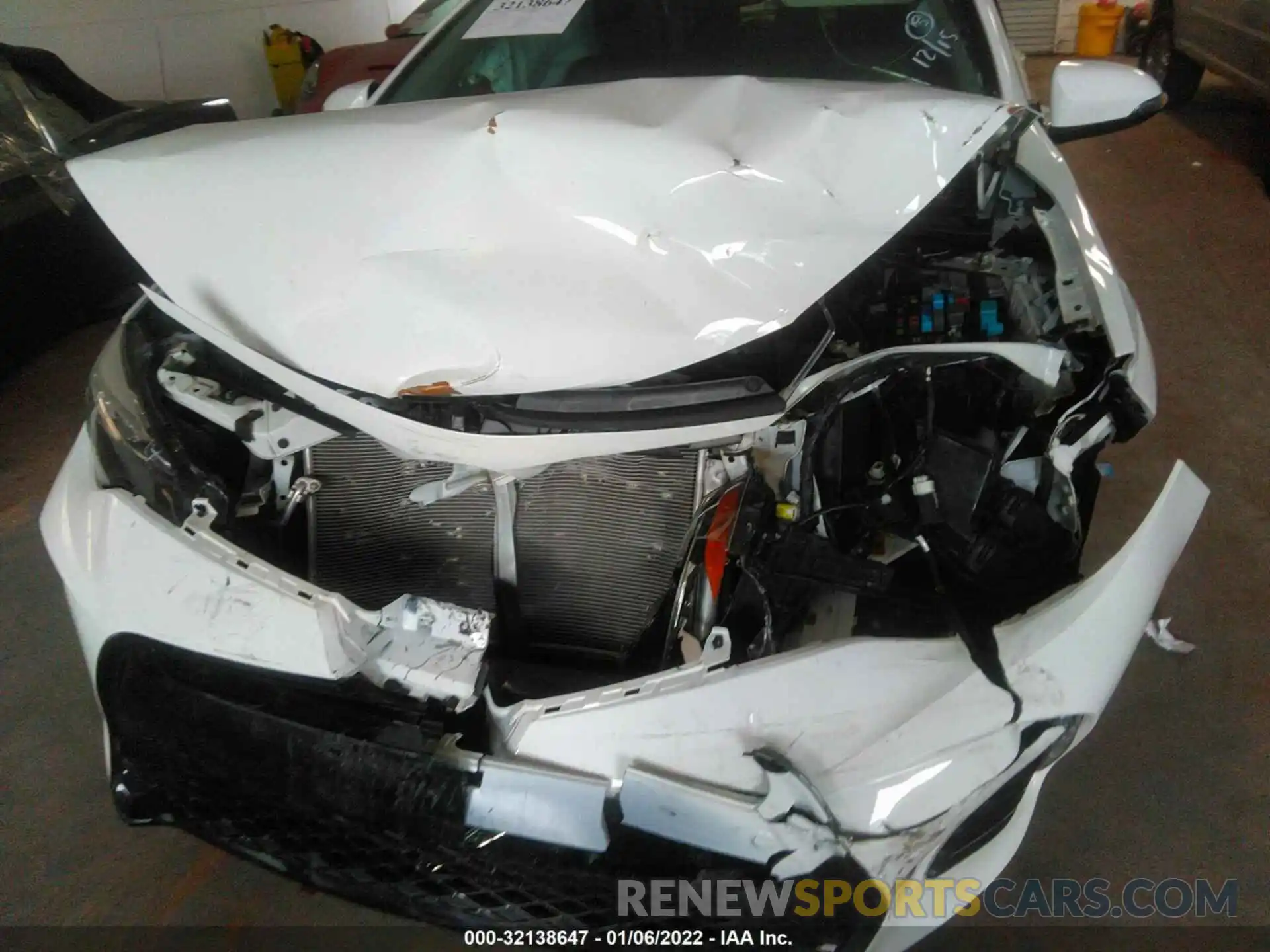 6 Photograph of a damaged car 5YFBURHE8KP914829 TOYOTA COROLLA 2019