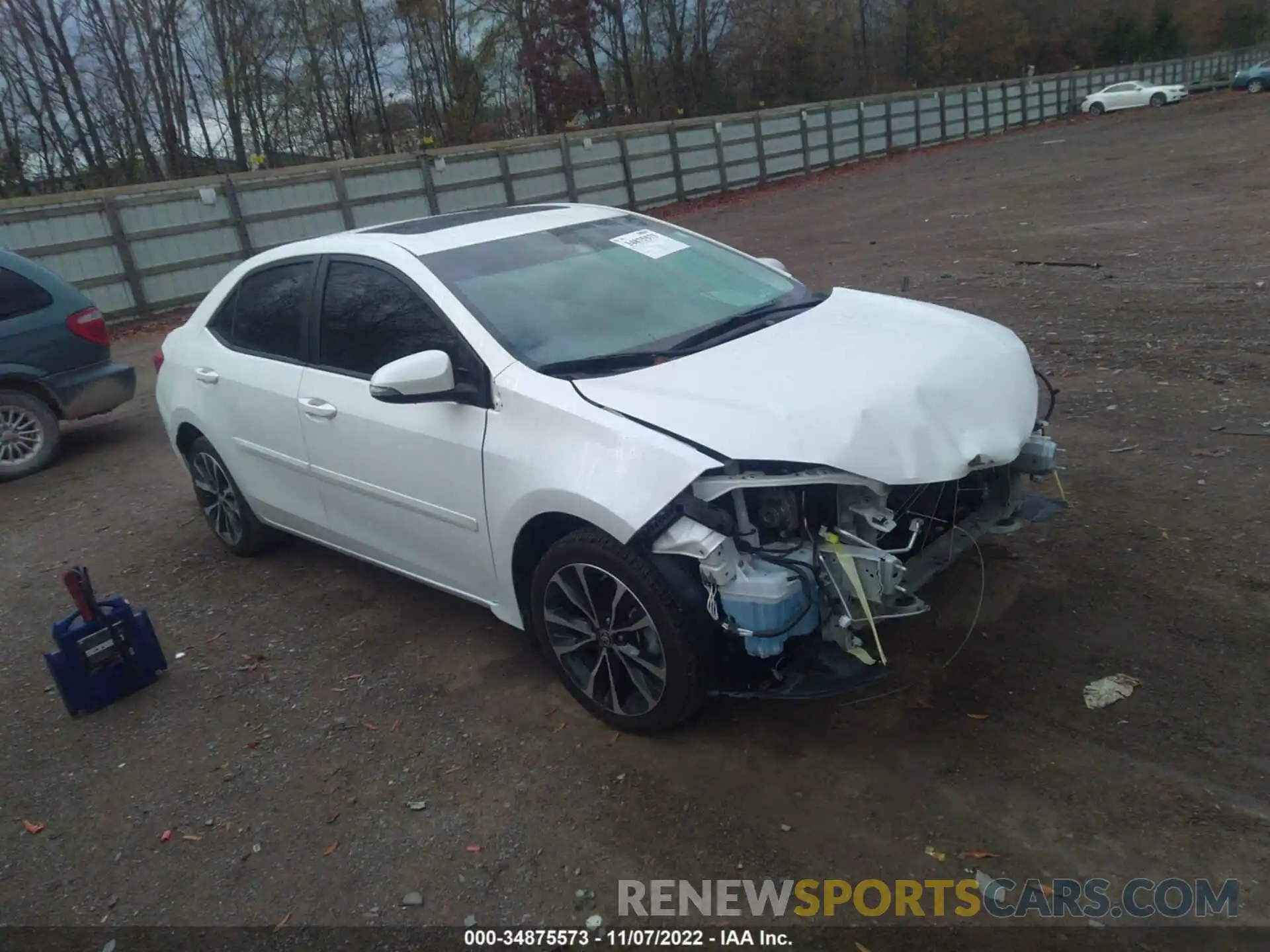 1 Photograph of a damaged car 5YFBURHE8KP915530 TOYOTA COROLLA 2019