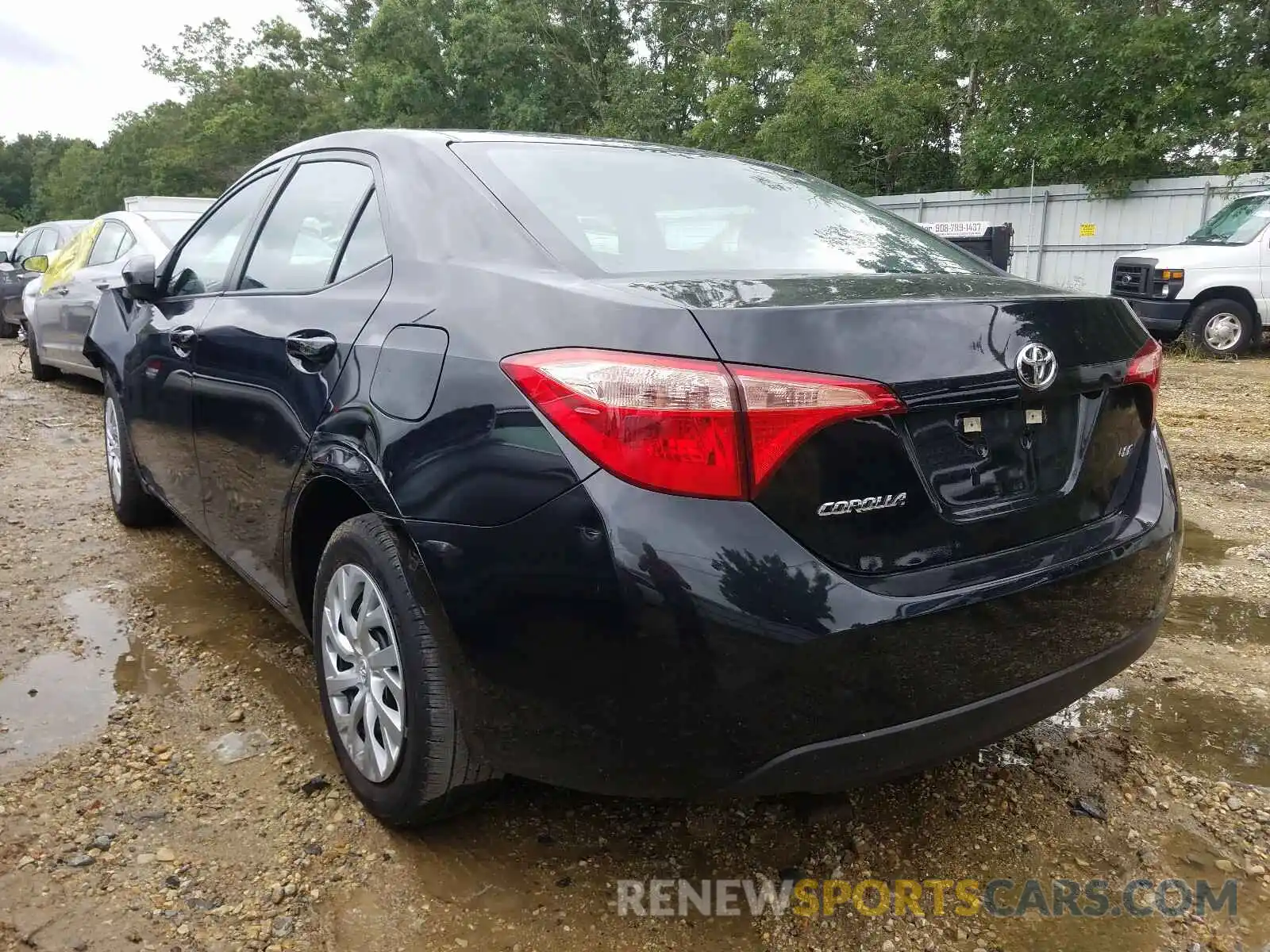 3 Photograph of a damaged car 5YFBURHE8KP919335 TOYOTA COROLLA 2019