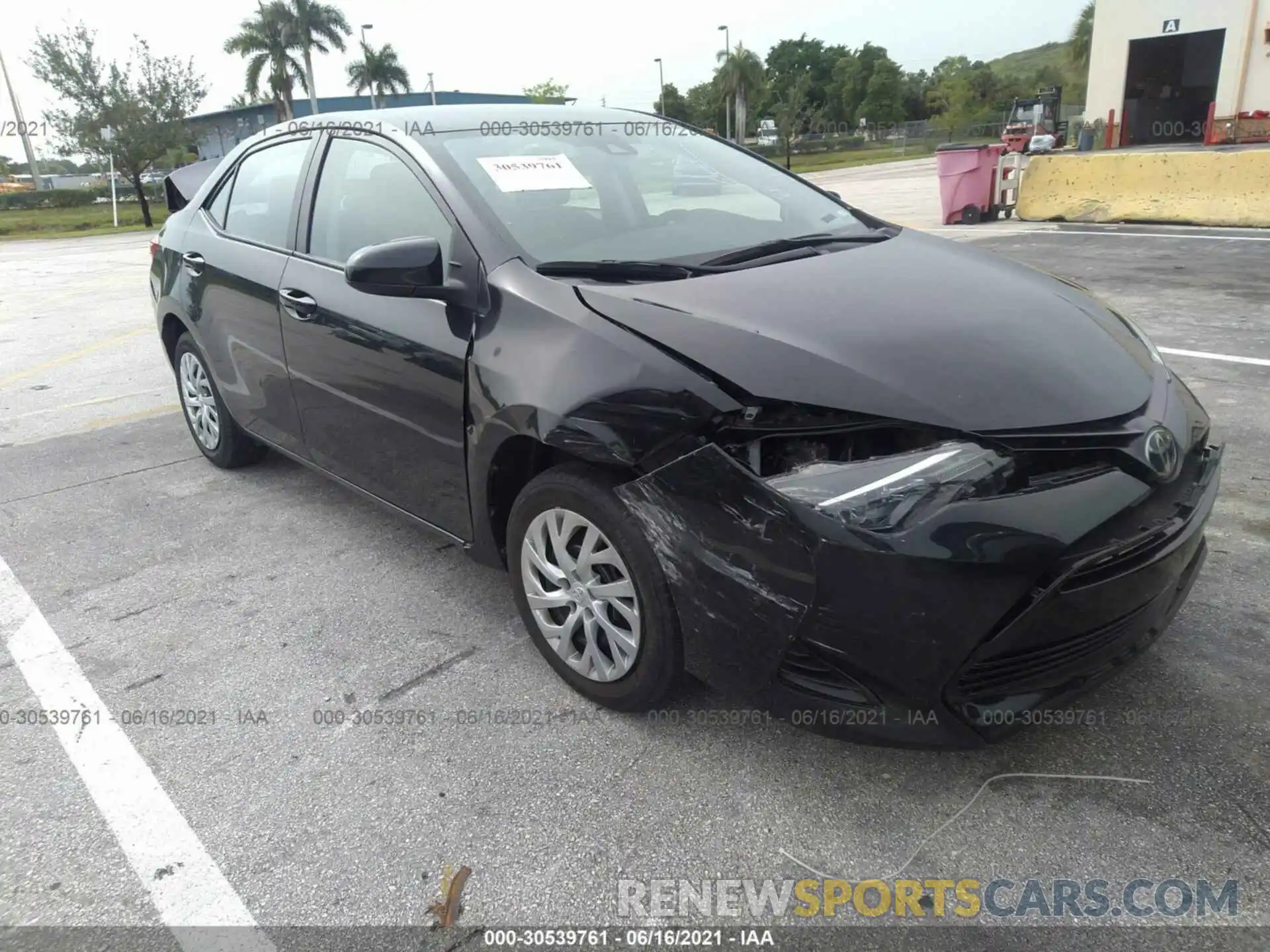 1 Photograph of a damaged car 5YFBURHE8KP919562 TOYOTA COROLLA 2019