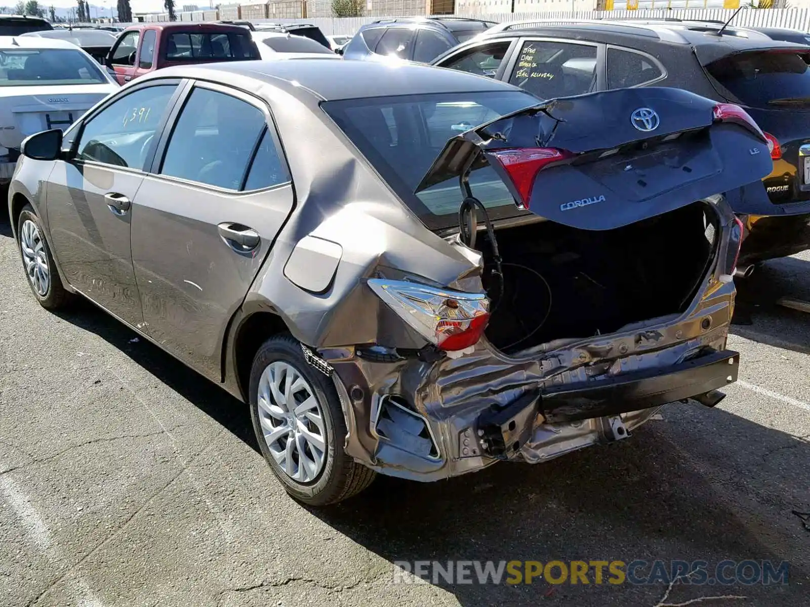 3 Photograph of a damaged car 5YFBURHE8KP921330 TOYOTA COROLLA 2019