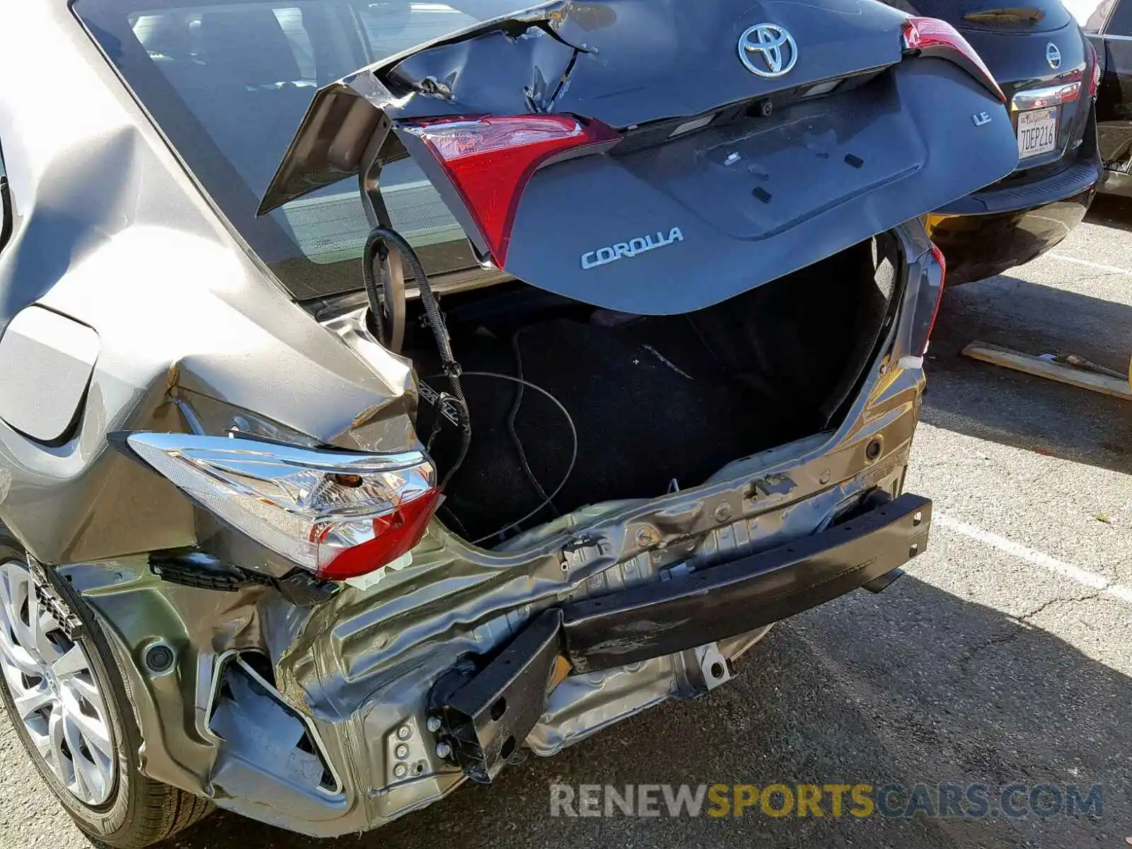 9 Photograph of a damaged car 5YFBURHE8KP921330 TOYOTA COROLLA 2019