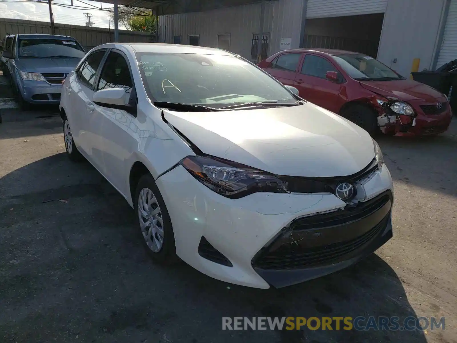 1 Photograph of a damaged car 5YFBURHE8KP922395 TOYOTA COROLLA 2019