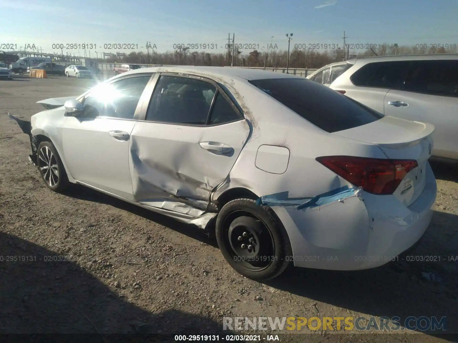 3 Photograph of a damaged car 5YFBURHE8KP922736 TOYOTA COROLLA 2019