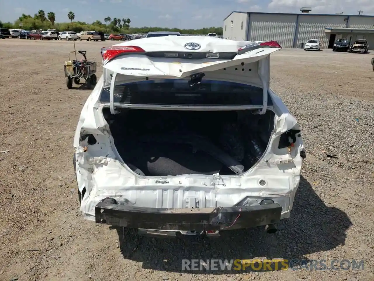 9 Photograph of a damaged car 5YFBURHE8KP922963 TOYOTA COROLLA 2019